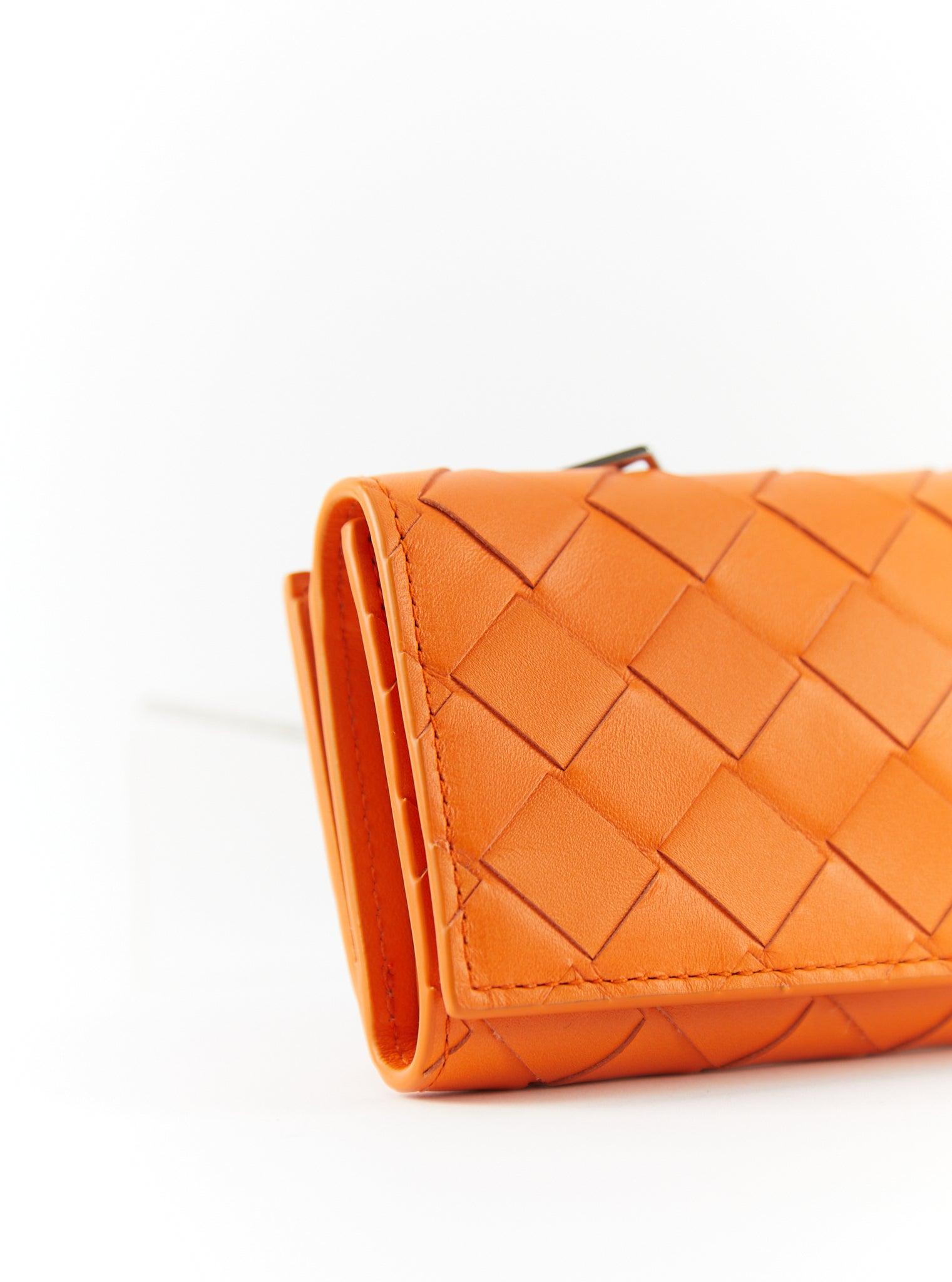 BOTTEGA VENETA Tiny Intrecciato Tri-Fold Zip Wallet in Orange In New Condition For Sale In London, GB