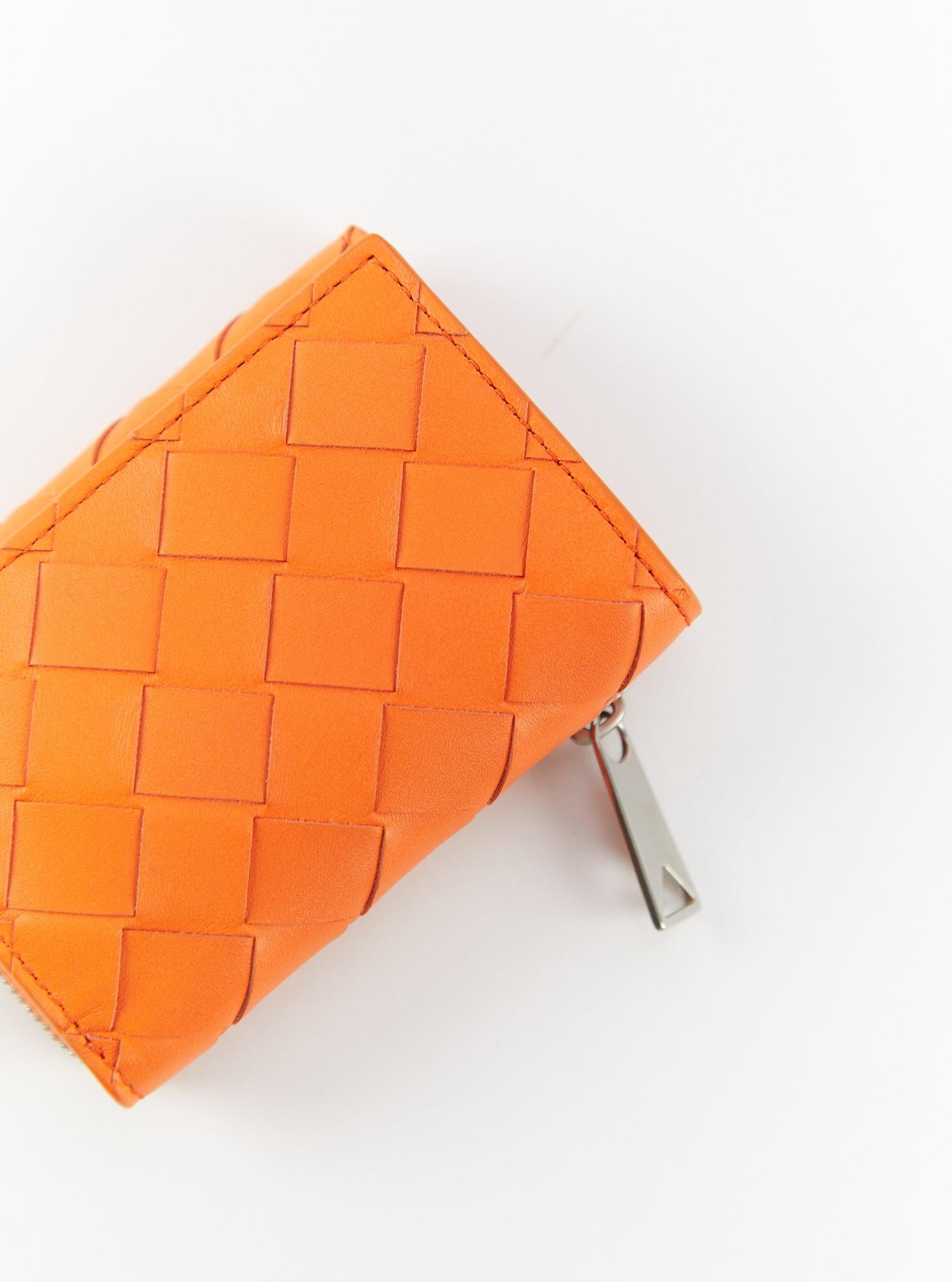 BOTTEGA VENETA Tiny Intrecciato Tri-Fold Zip Wallet in Orange For Sale 2