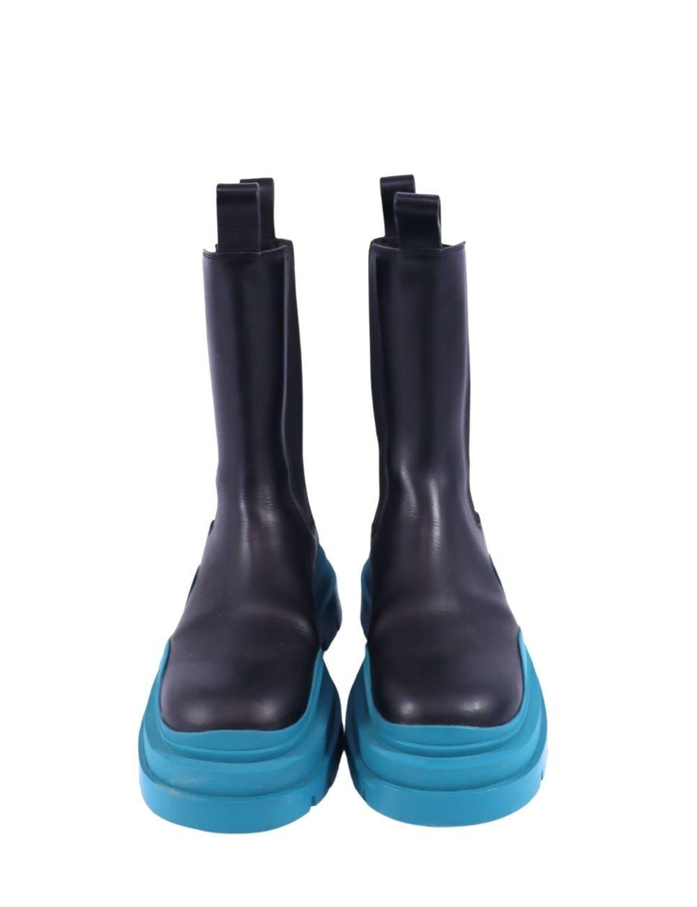 Bottega Veneta Tire Chelsea Boot Size EU 38 In Excellent Condition For Sale In Amman, JO