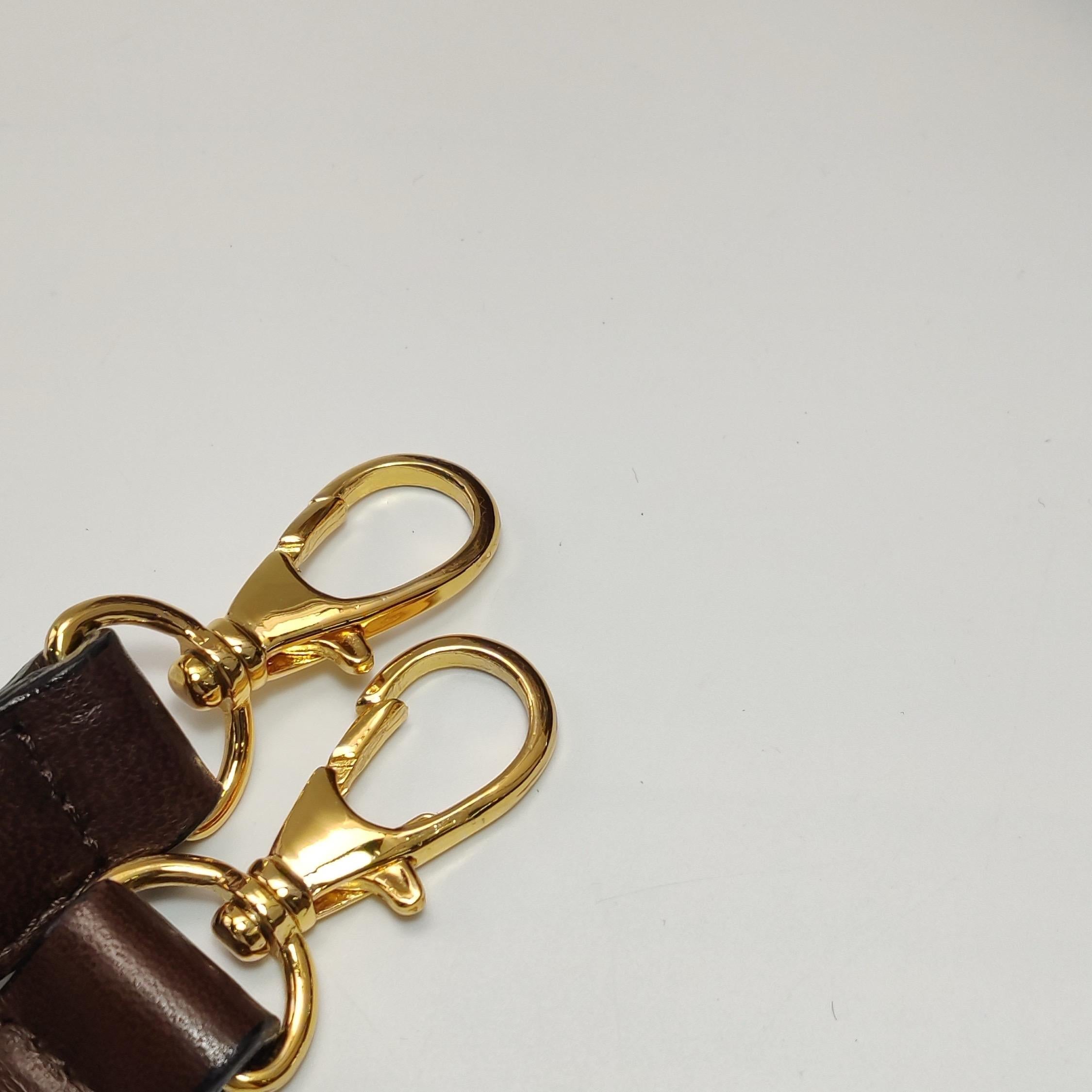 Bottega Veneta Sac à main Bowling à poignée supérieure Cuir Intrecciato brun chocolat foncé en vente 9