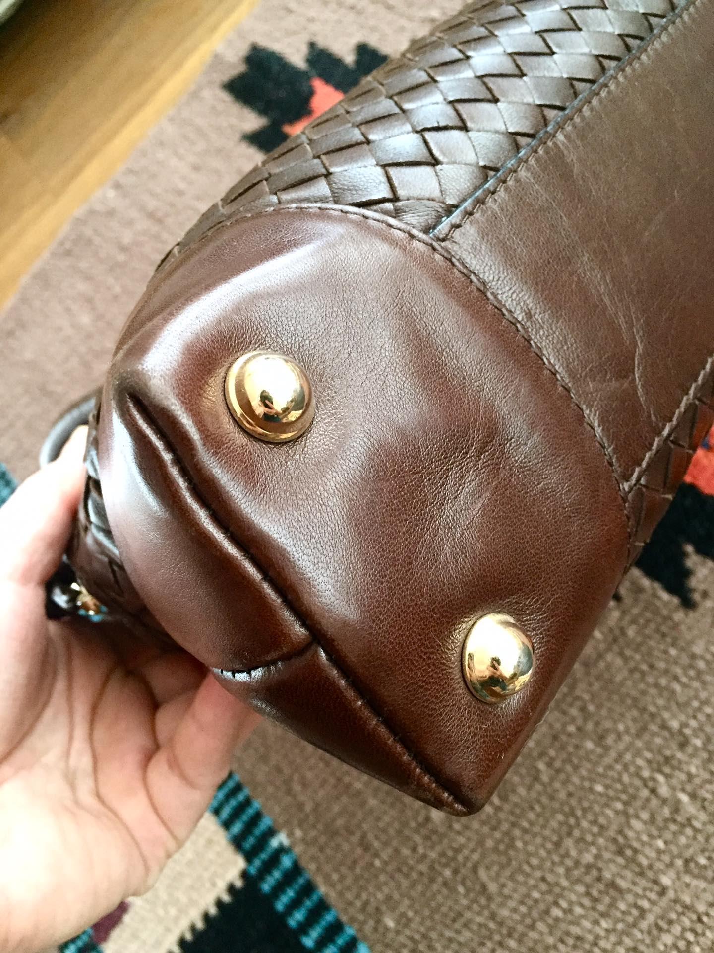 Bottega Veneta Sac à main Bowling à poignée supérieure Cuir Intrecciato brun chocolat foncé Pour femmes en vente