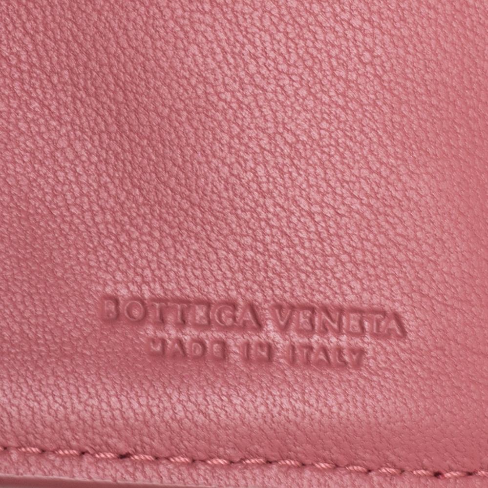 Bottega Veneta Tri Color Intrecciato Leather French Flap Wallet In Good Condition In Dubai, Al Qouz 2