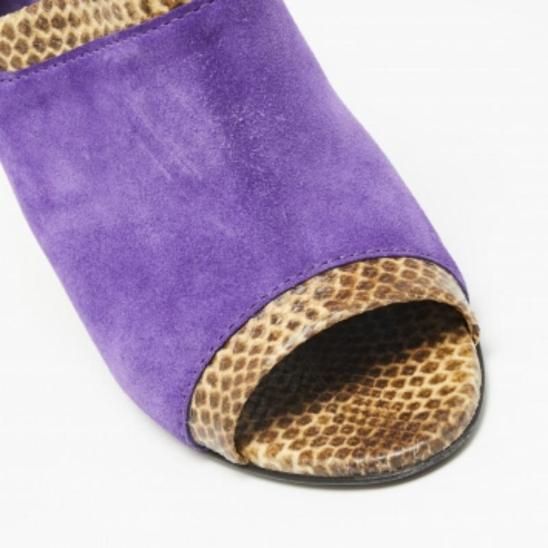 Sandalias Bottega Veneta tricolor de ante y piel de serpiente tamaño 39,5 en Bueno estado para la venta en Dubai, Al Qouz 2