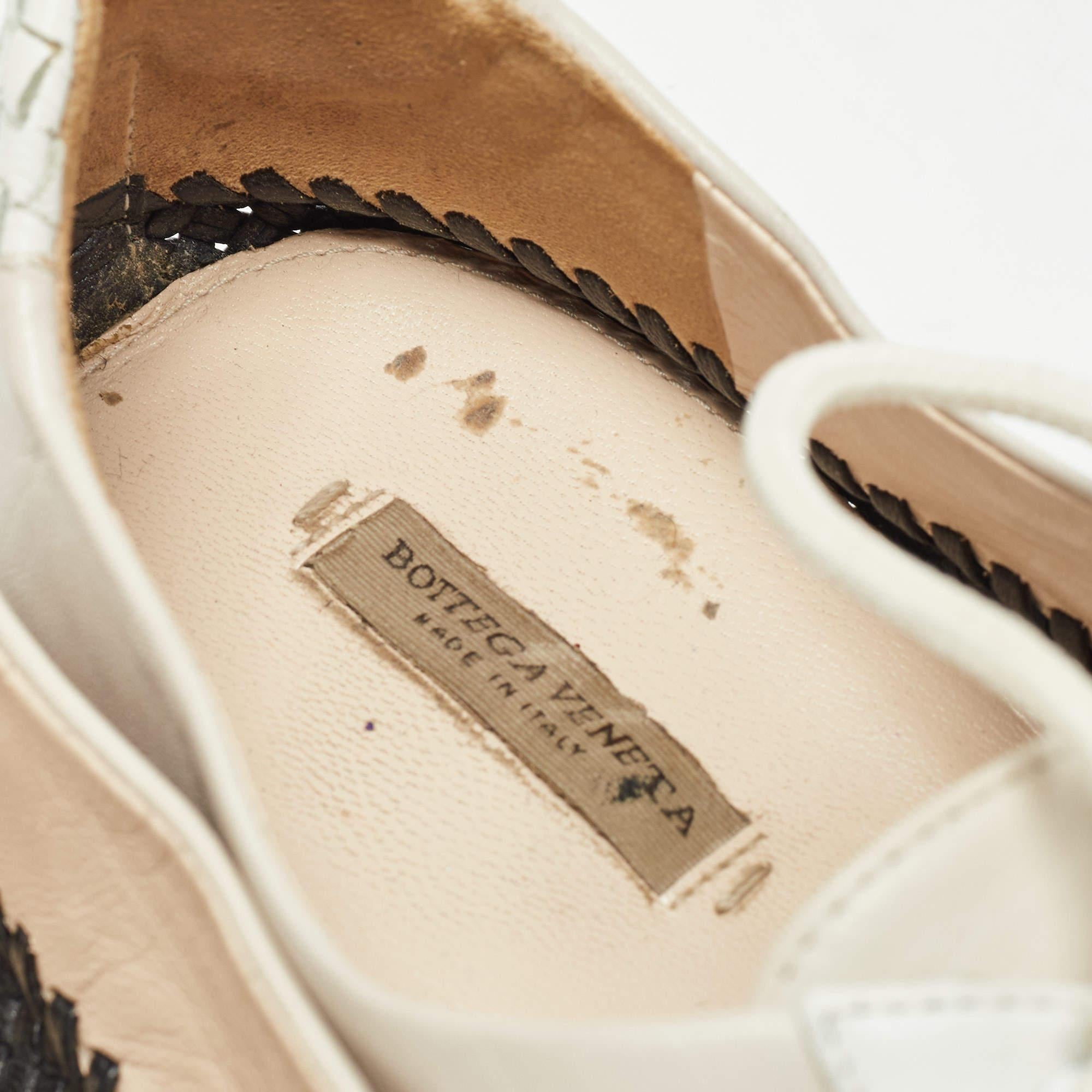 Bottega Veneta Tricolor Woven Leather and Leather Lace UpSneakers Taglia 37 in vendita 2
