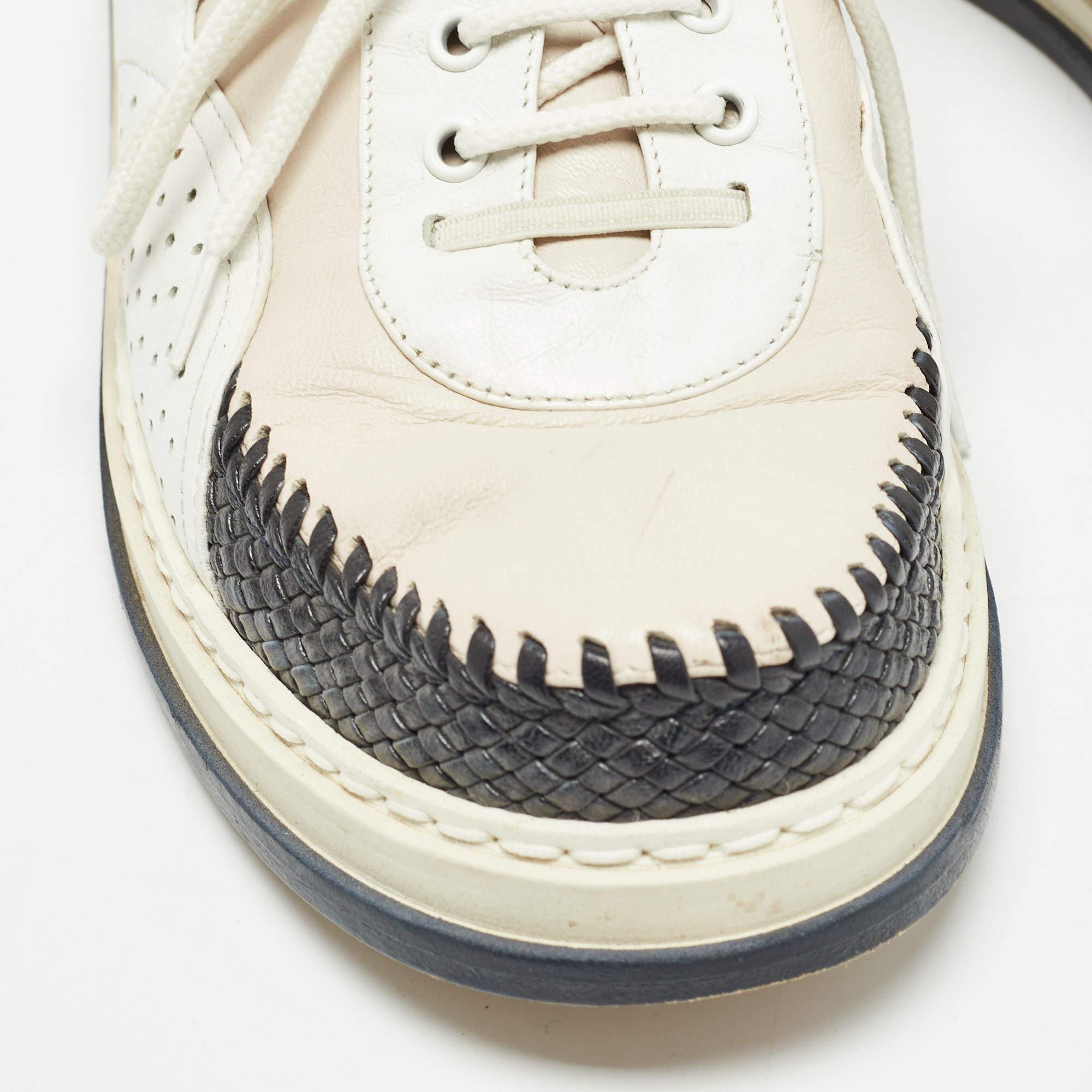 Bottega Veneta Tricolor Woven Leather and Leather Lace UpSneakers Taglia 37 in vendita 3