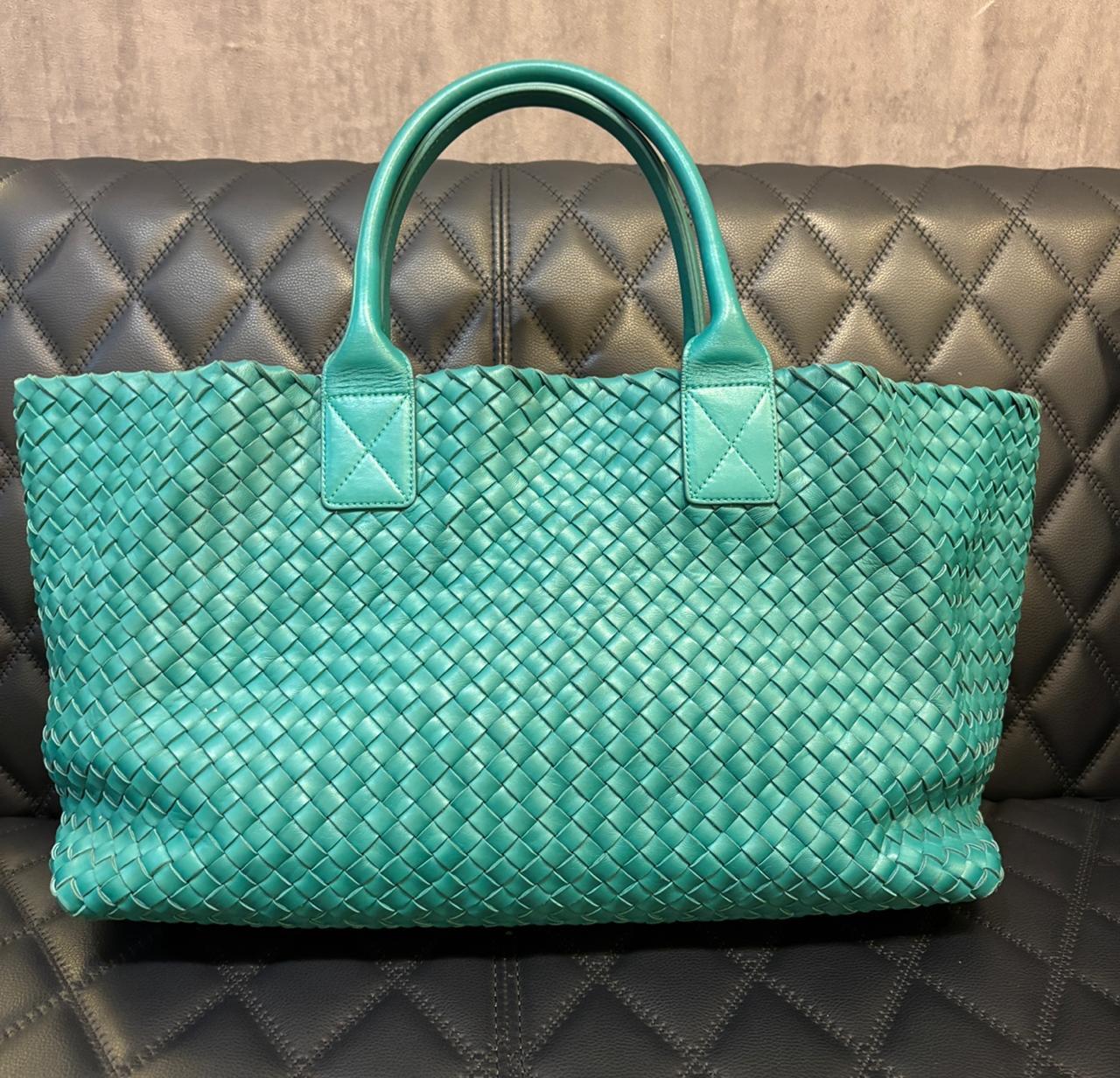 Bottega Veneta Turquoise Large Woven Cabat Tote en vente 6