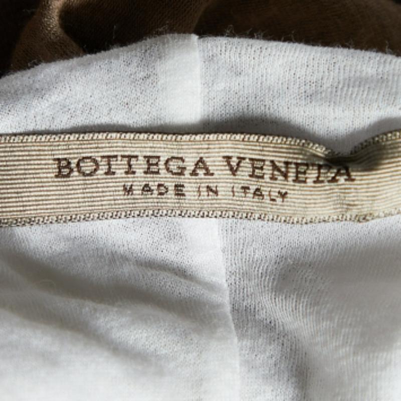 Bottega Veneta T-shirt en coton tricoté bicolore M. Bon état - En vente à Dubai, Al Qouz 2