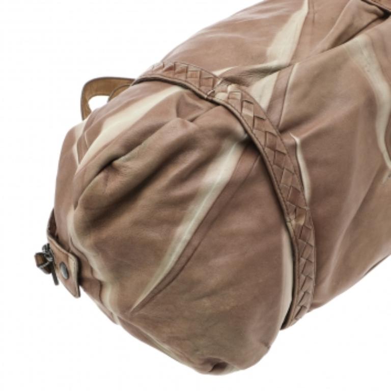 Bottega Veneta - Sacoche en cuir Intrecciato bicolore Pour femmes en vente