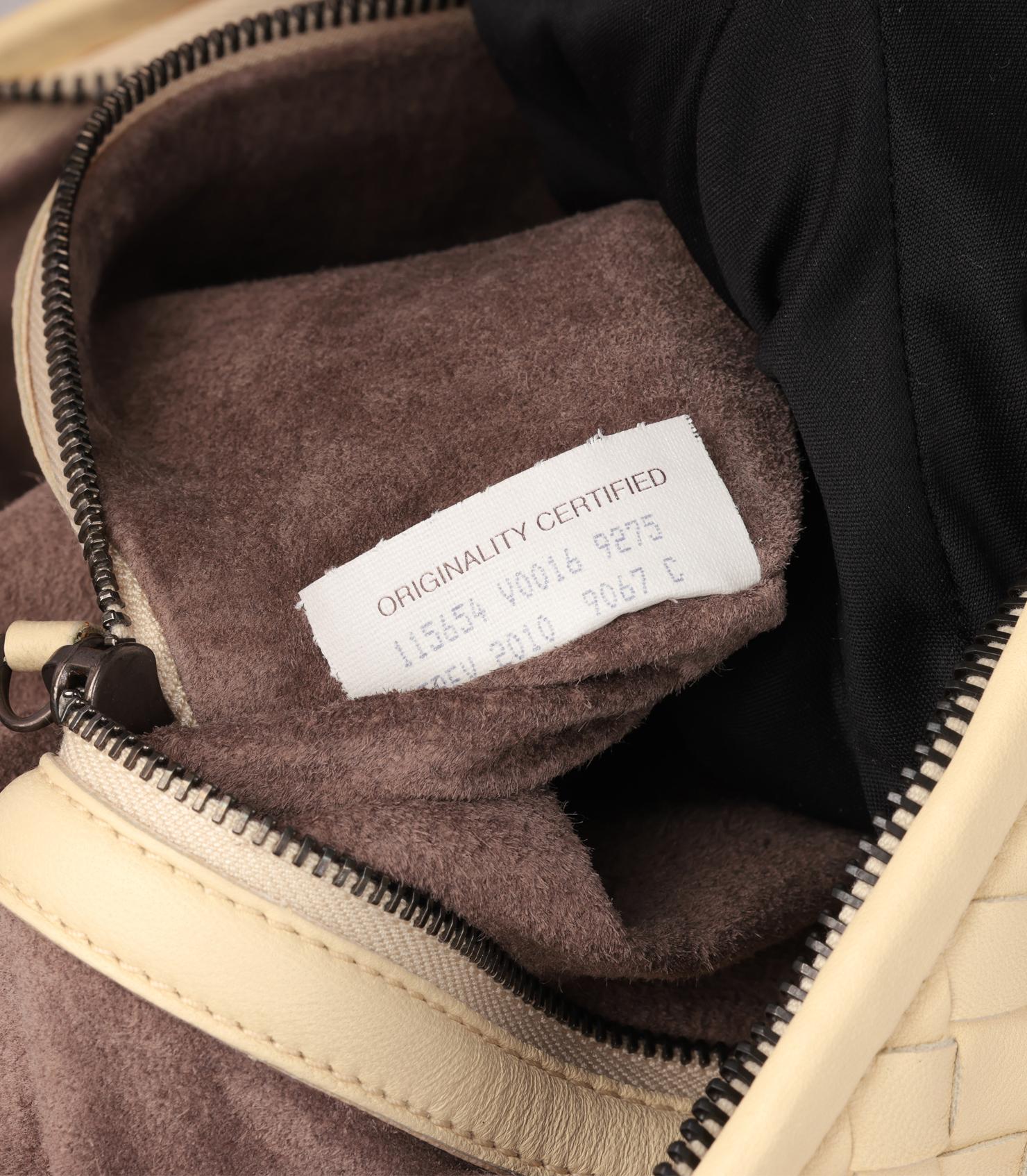 Bottega Veneta Vanilla Intrecciato Woven Nappa Leather Large Hobo Bag en vente 4