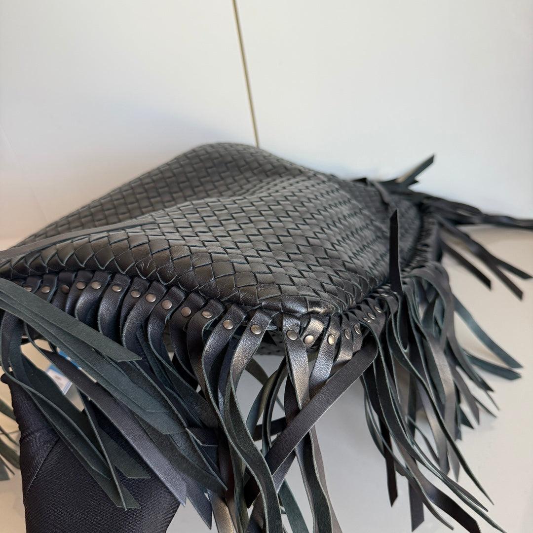 Bottega Veneta Veneta Fringed Hobo Large Black 50-53cm Lambskin Leather For Sale 3