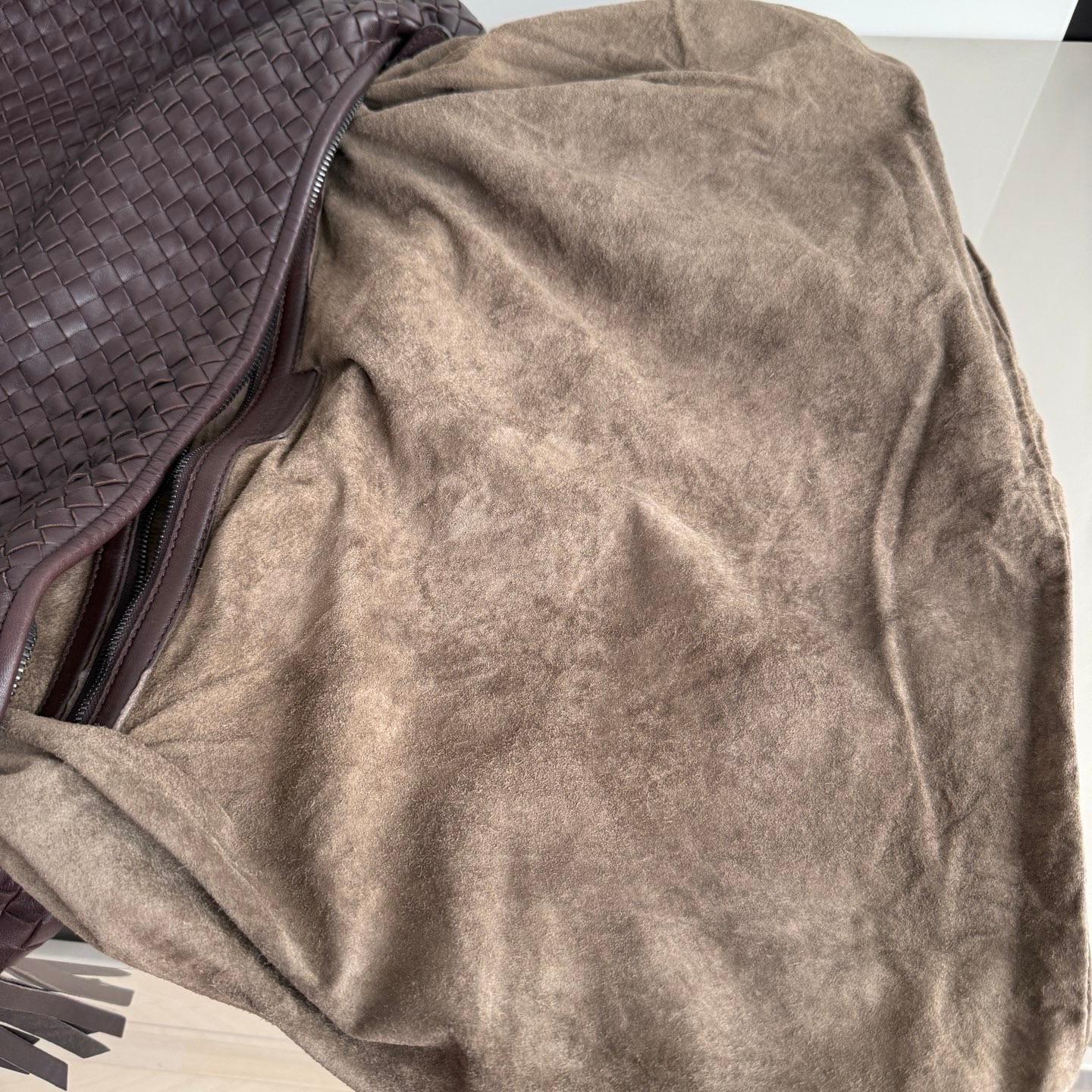 Bottega Veneta Hobo Maxi Fringué Chocolat Noir Brown 51cm Lambskin en vente 7