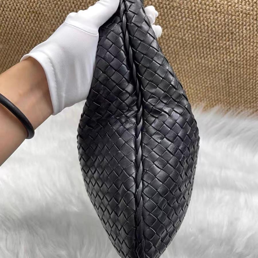 Bottega Veneta Hobo in pelle nera grande 48 cm in vendita 1