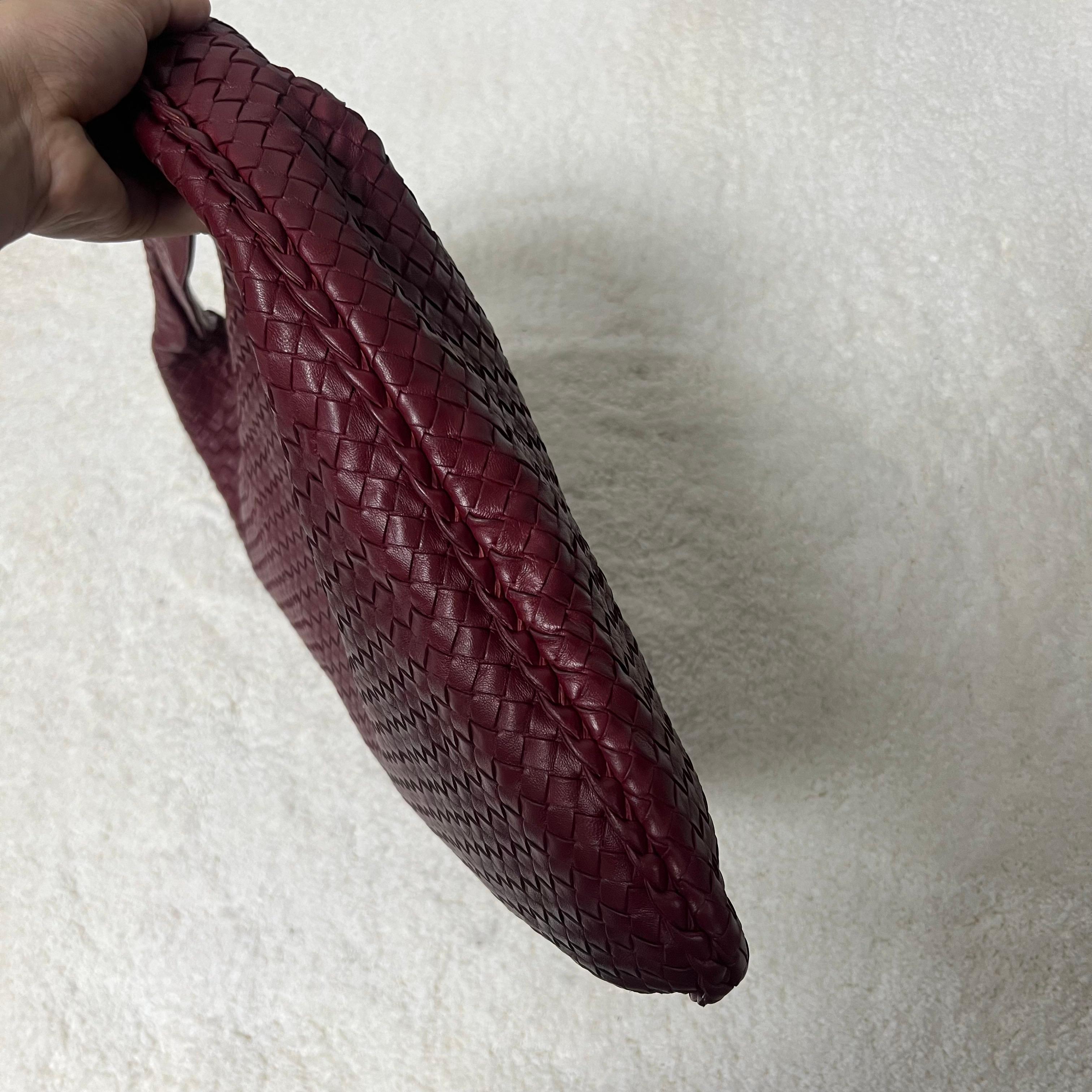 Bottega Veneta Sac à main en cuir bourgogne Maxi 50cm en vente 1