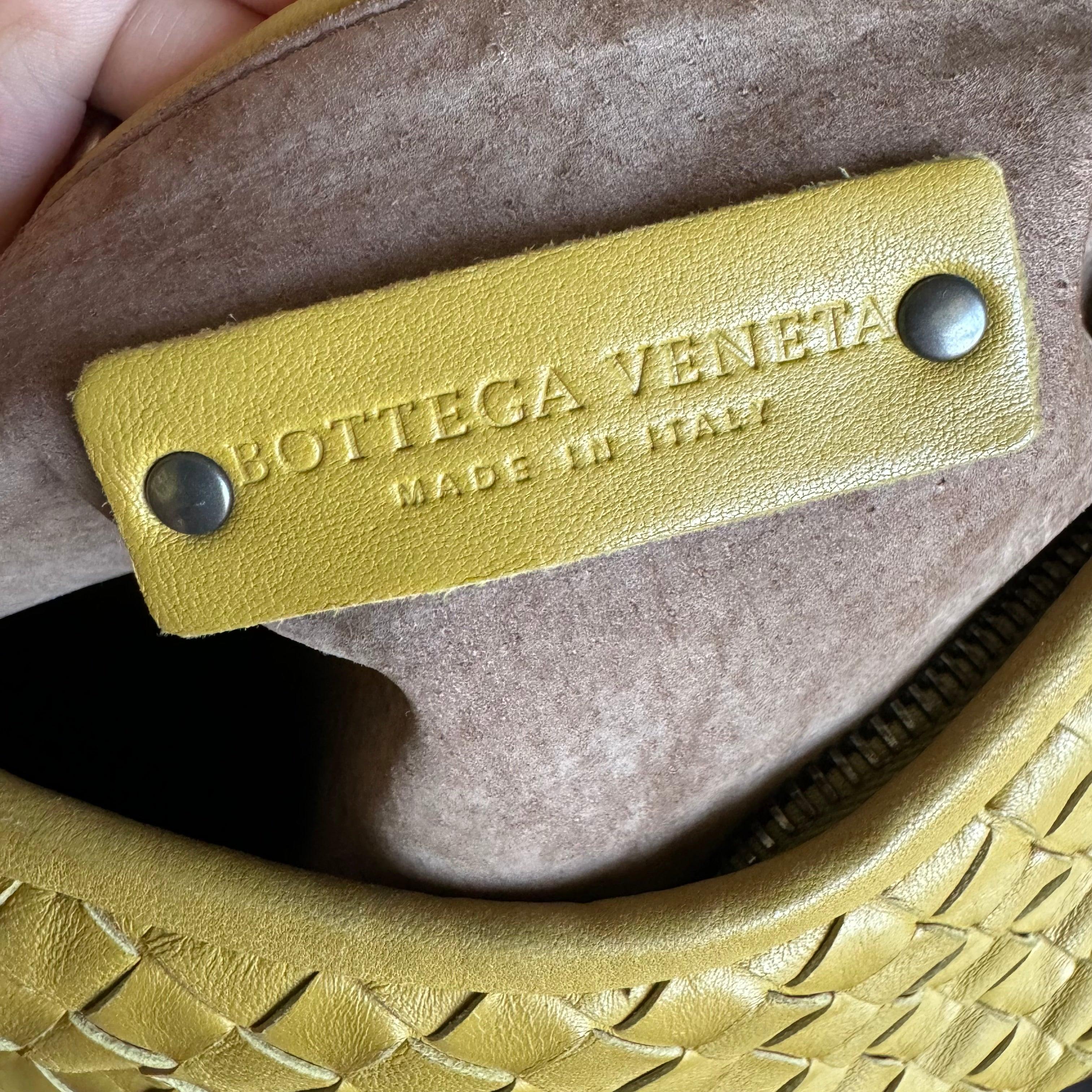 Bottega Veneta Veneta Hobo Camel Lambskin Leather 40cm For Sale 6