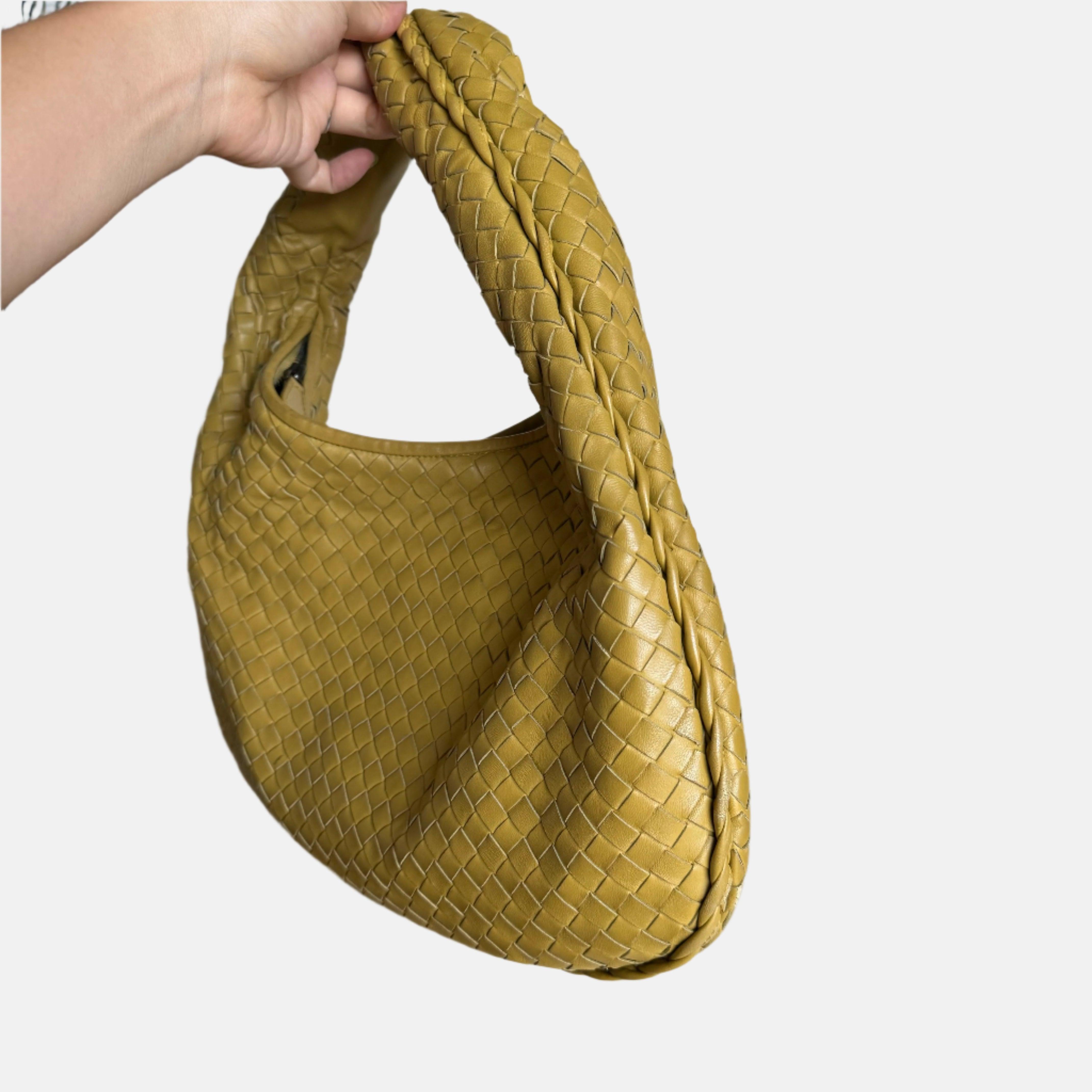 Brown Bottega Veneta Veneta Hobo Camel Lambskin Leather 40cm For Sale