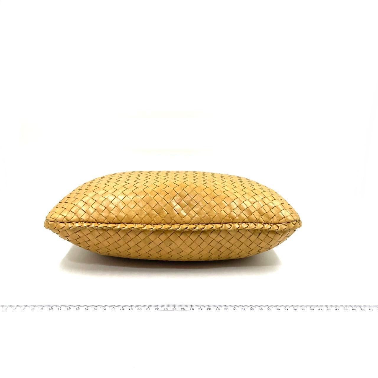 Bottega Veneta Veneta Hobo Kamel-Lammfell Leder 40cm im Zustand „Gut“ im Angebot in AUBERVILLIERS, FR