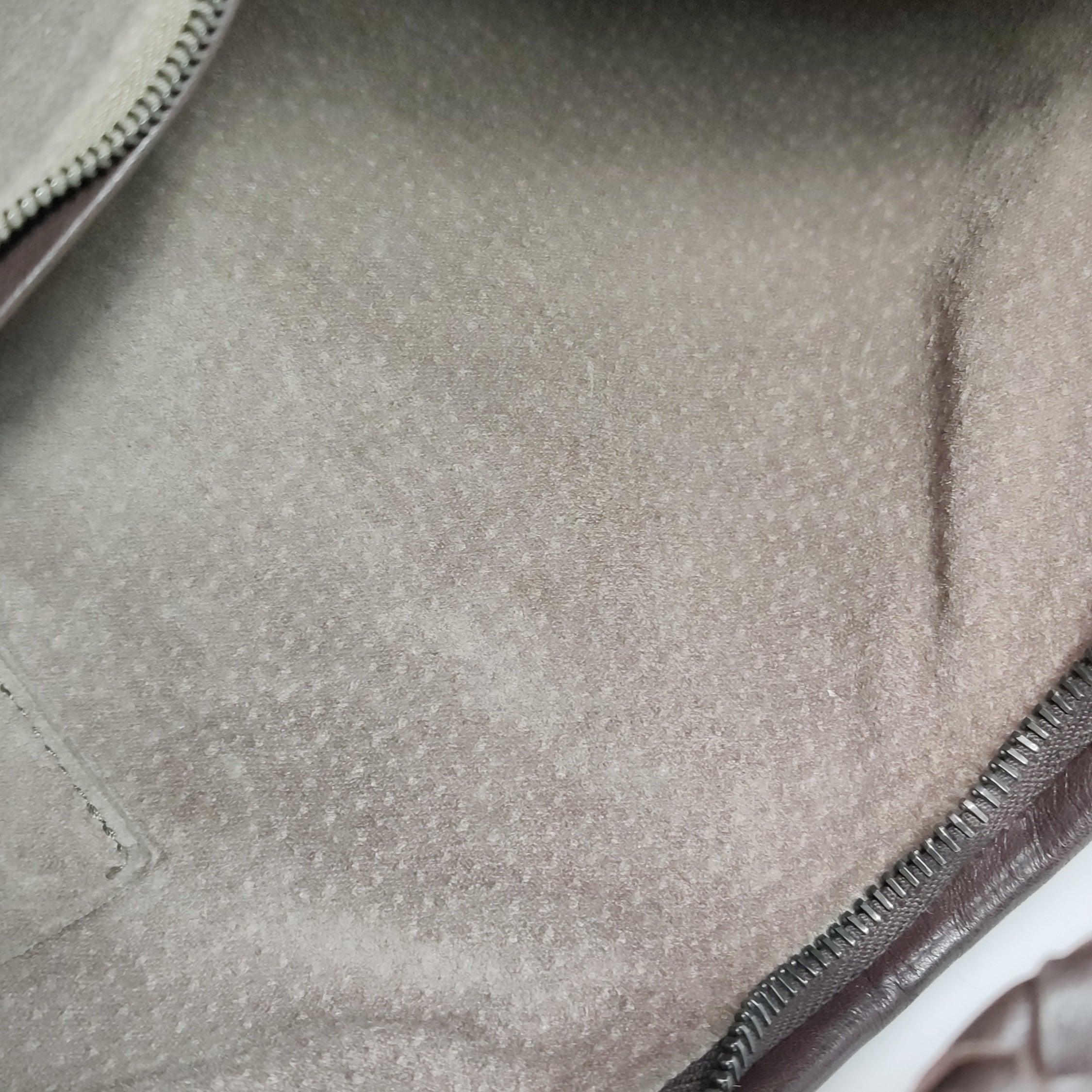 Bottega Veneta Hobo Chocolat Noir Brown Intrecciato Leather Bag 48cm en vente 8