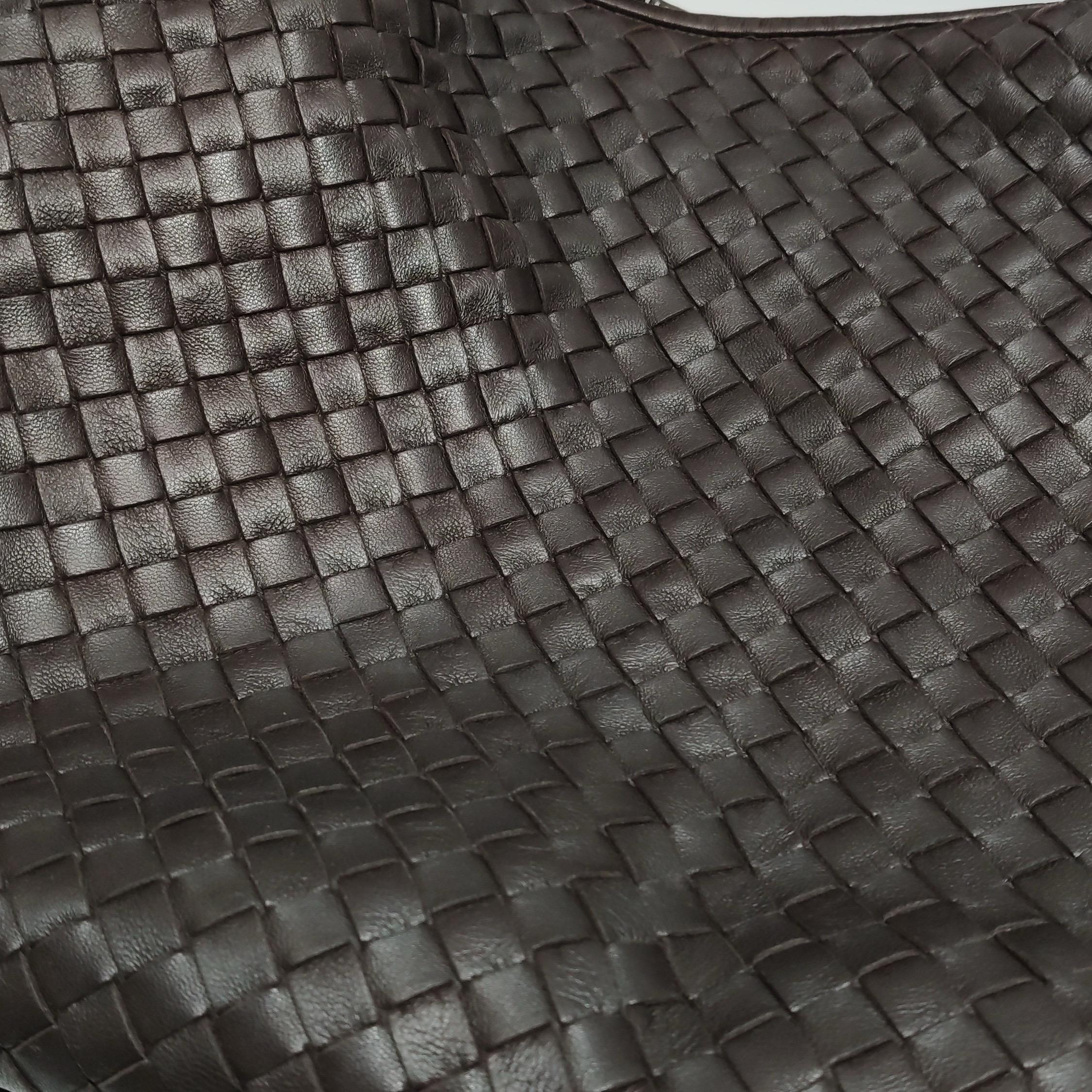 Bottega Veneta Veneta Hobo Dark Chocolate Brown Intrecciato Leather Bag 48cm For Sale 10