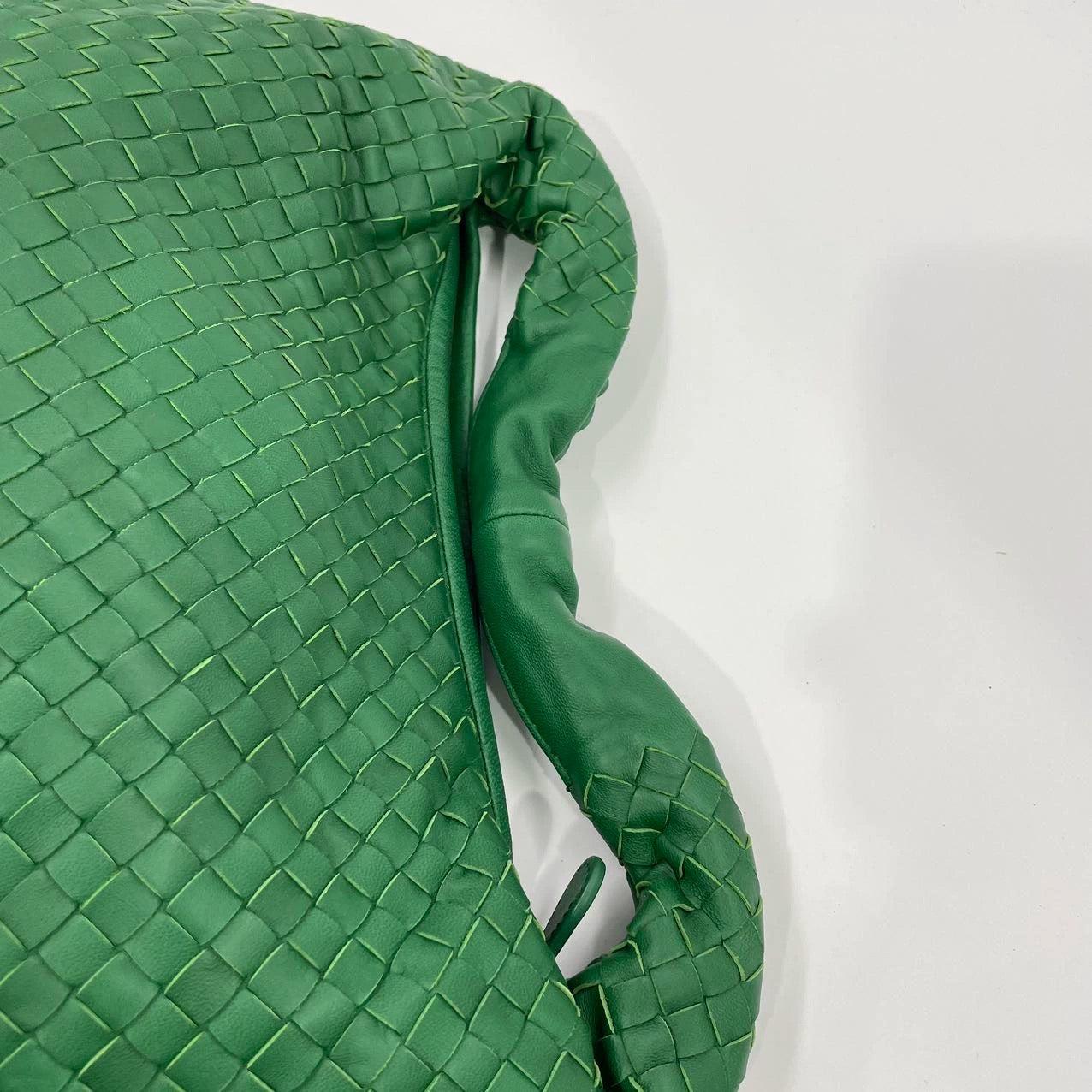 Bottega Veneta Veneta Hobo Dark Green Lambskin Leather 40cm For Sale 10