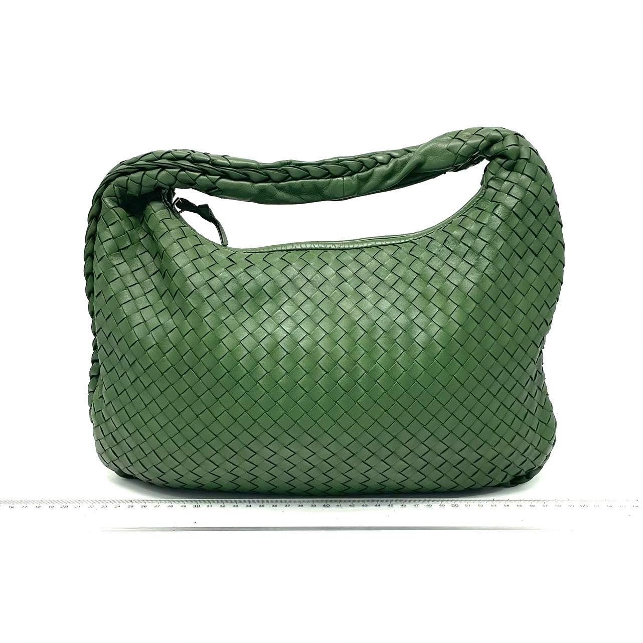 Bottega Veneta Veneta Hobo Dark Green Lambskin Leather 40cm
 These are professional photos of the actual bag.
 This Bottega Veneta Veneta Bag is an exceptional piece of luxury, crafted from iconic lambskin leather with the instantly recognizable