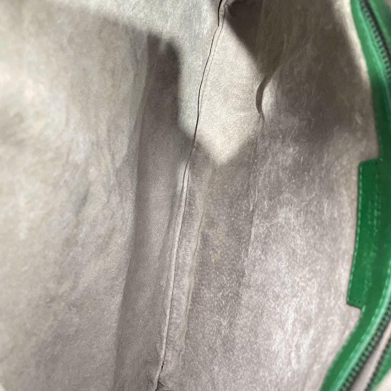 Bottega Veneta Veneta Hobo Dark Green Lambskin Leather 40cm For Sale 4