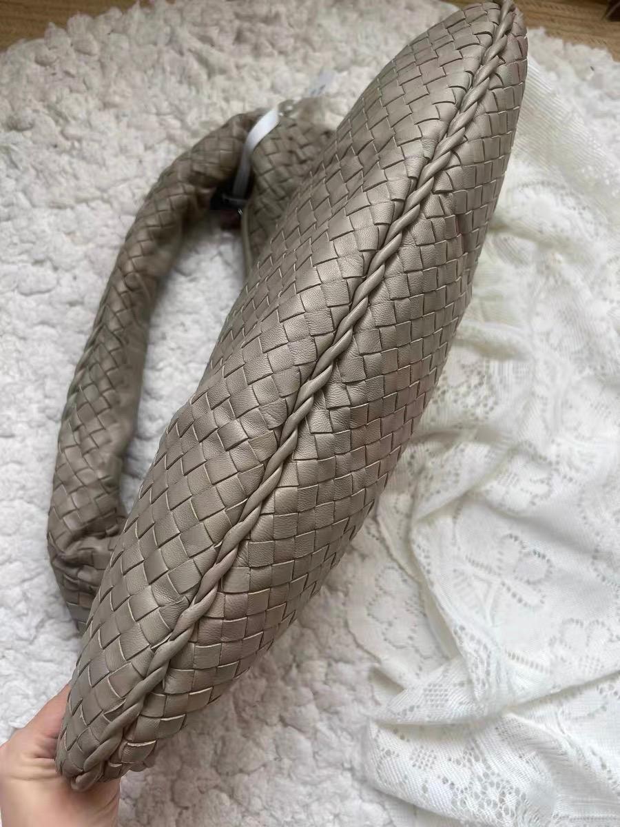 Bottega Veneta Veneta Hobo Grau Intreciatto Ledertasche Groß 47cm im Angebot 6