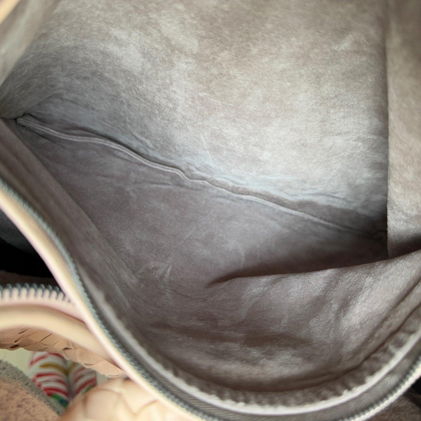 Bottega Veneta Veneta Hobo Intrecciato Almond Pink Intrecciato Leather Bag 48cm 15