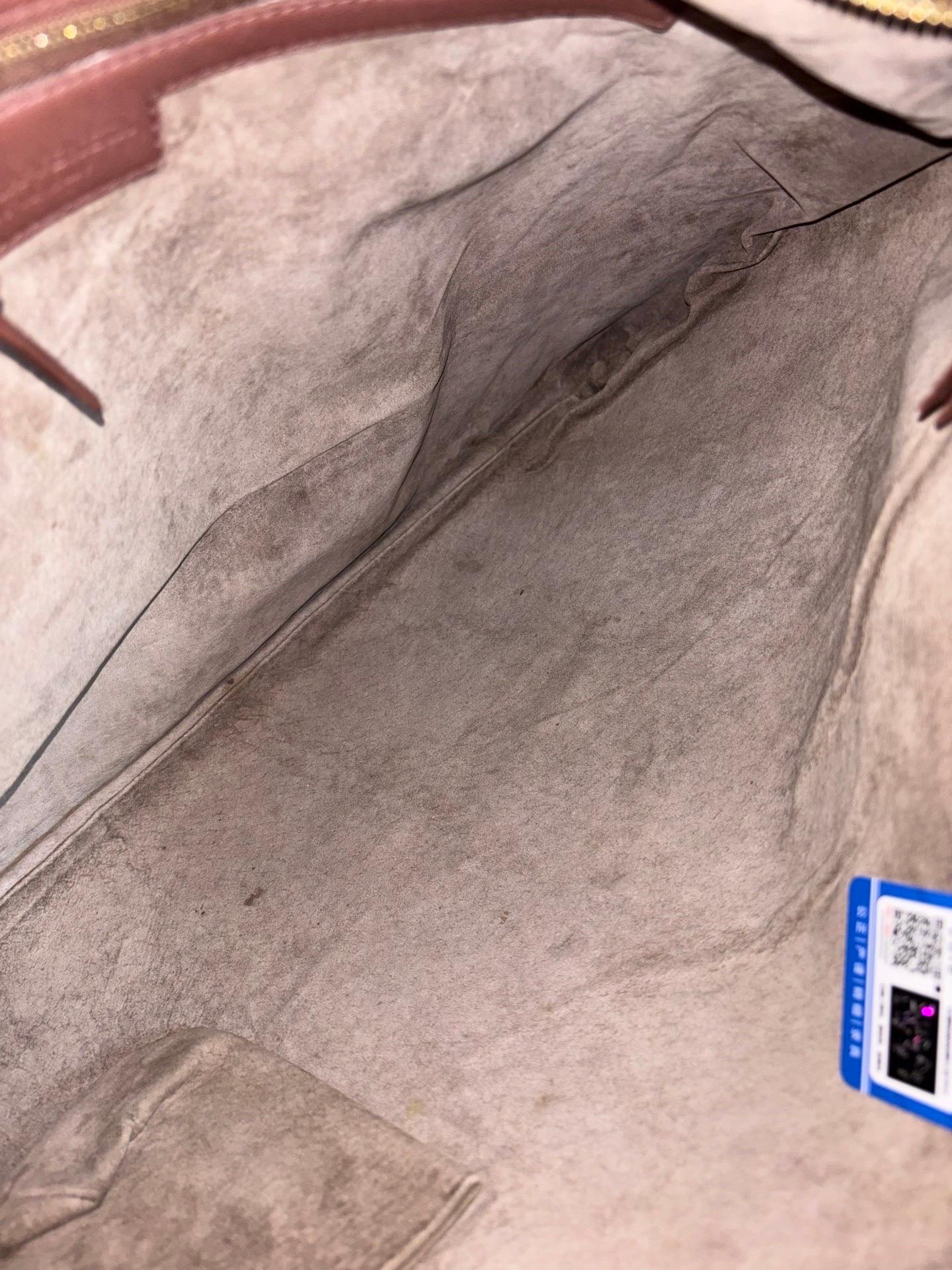 Bottega Veneta Hobo Intrecciato Chocolat Marron Moyen Cuir d'Agneau Bon état - En vente à AUBERVILLIERS, FR