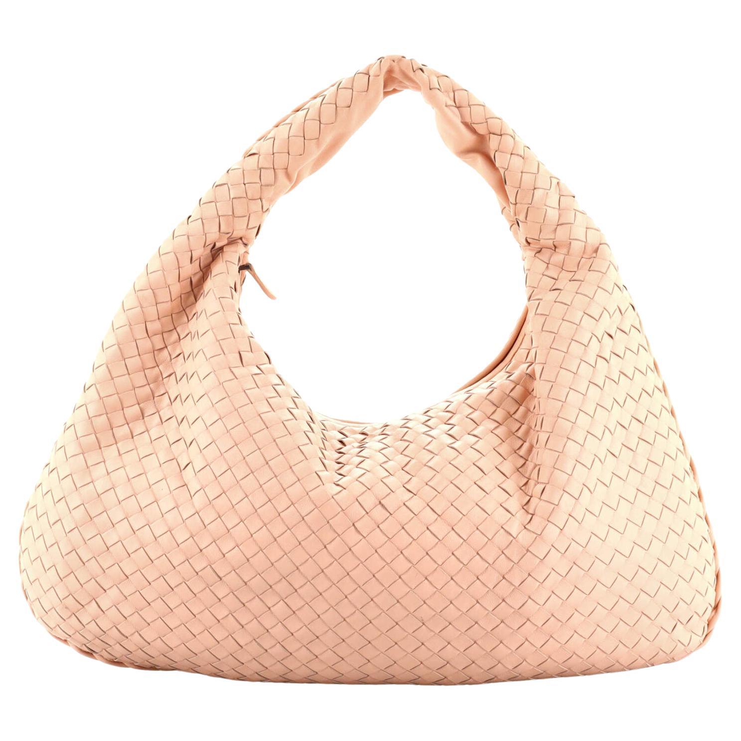 Großer Hobo Intrecciato Nappa von Bottega Veneta