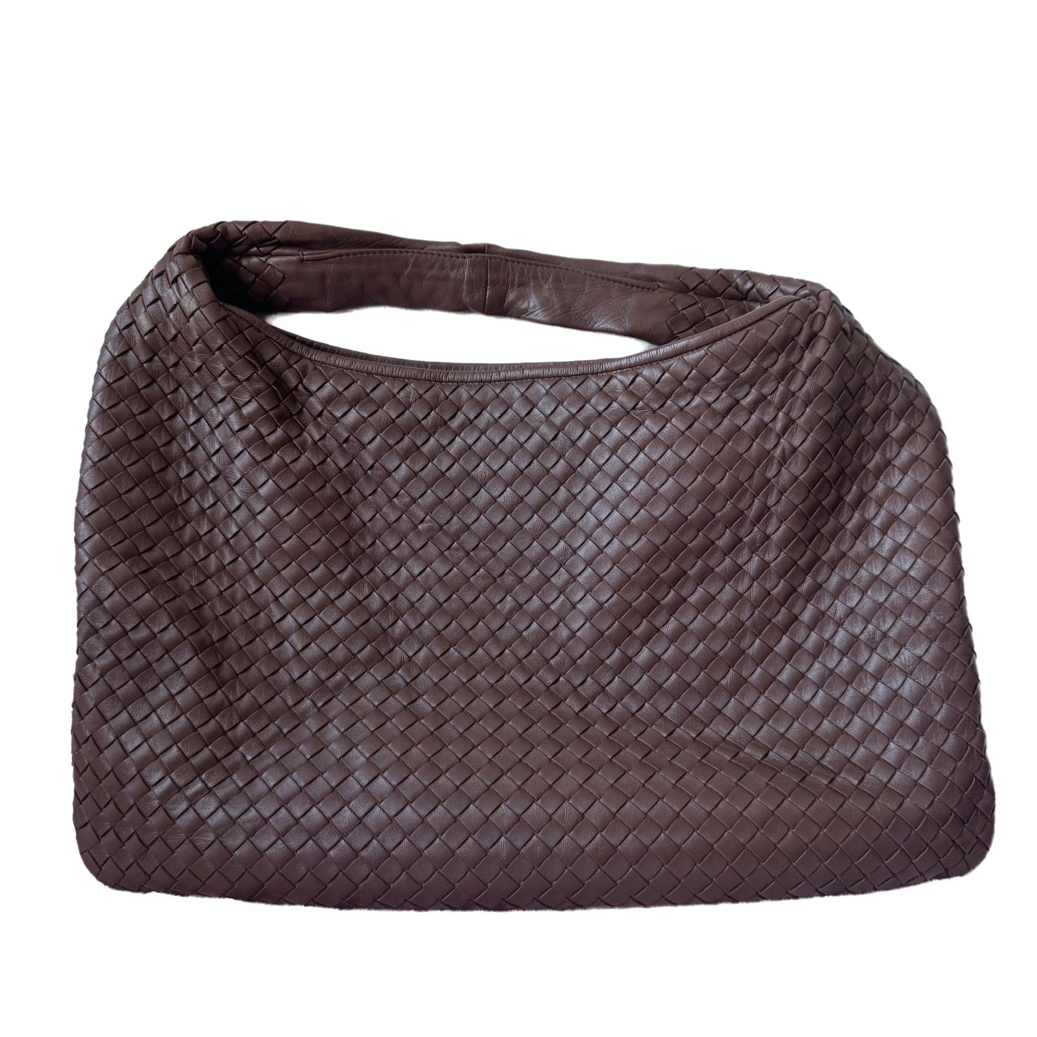 Bottega Veneta Veneta Hobo Intrecciato Purple Brown 45cm Lambskin Leather
 These are professional photos of the actual bag .
 This Bottega Veneta Veneta Bag is an exceptional piece of luxury, crafted from iconic lambskin leather with the instantly