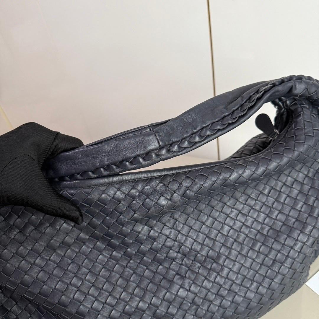 Bottega Veneta Veneta Hobo Large Black 50-53cm Lambskin Leather 10