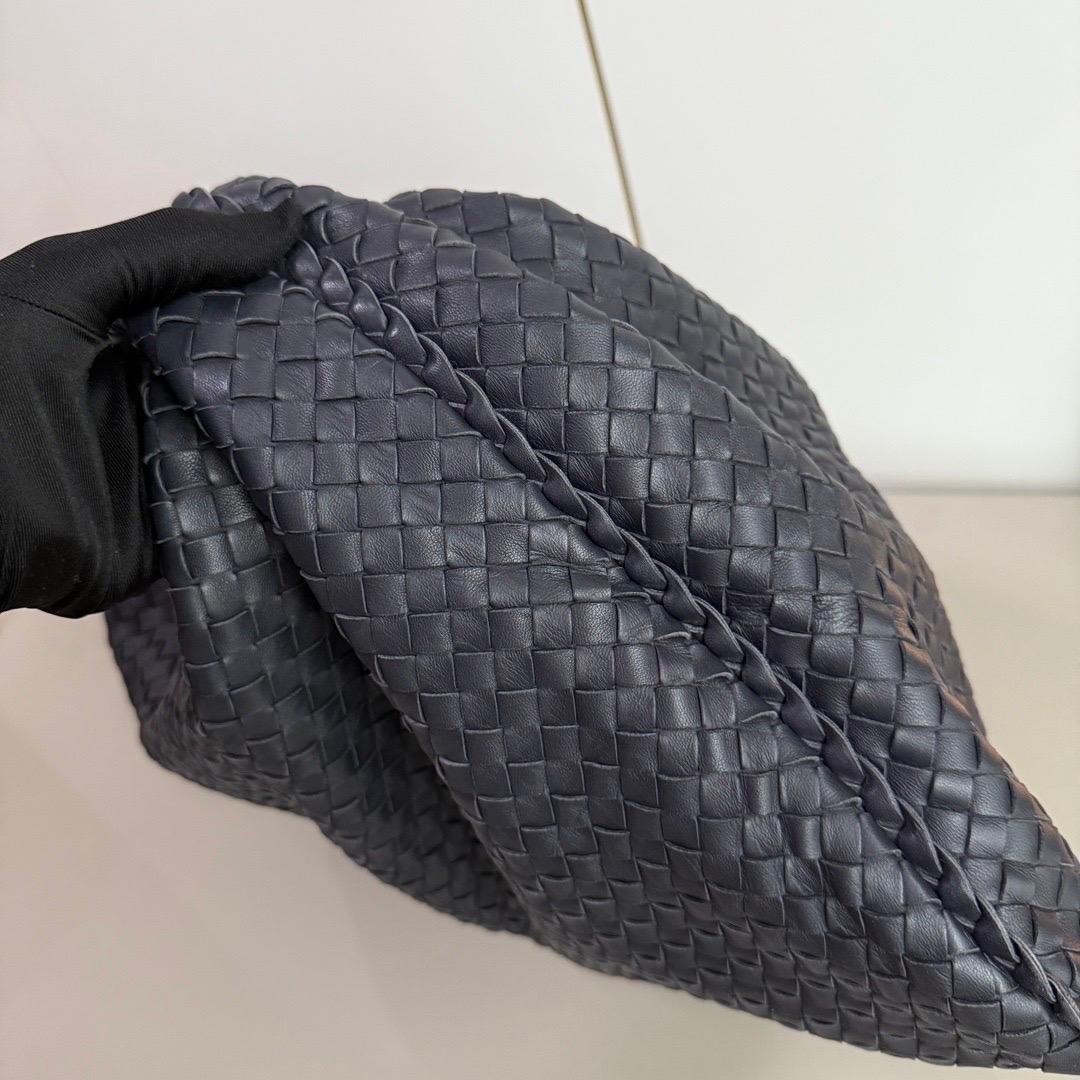 Bottega Veneta Veneta Hobo Large Black 50-53cm Lambskin Leather 4