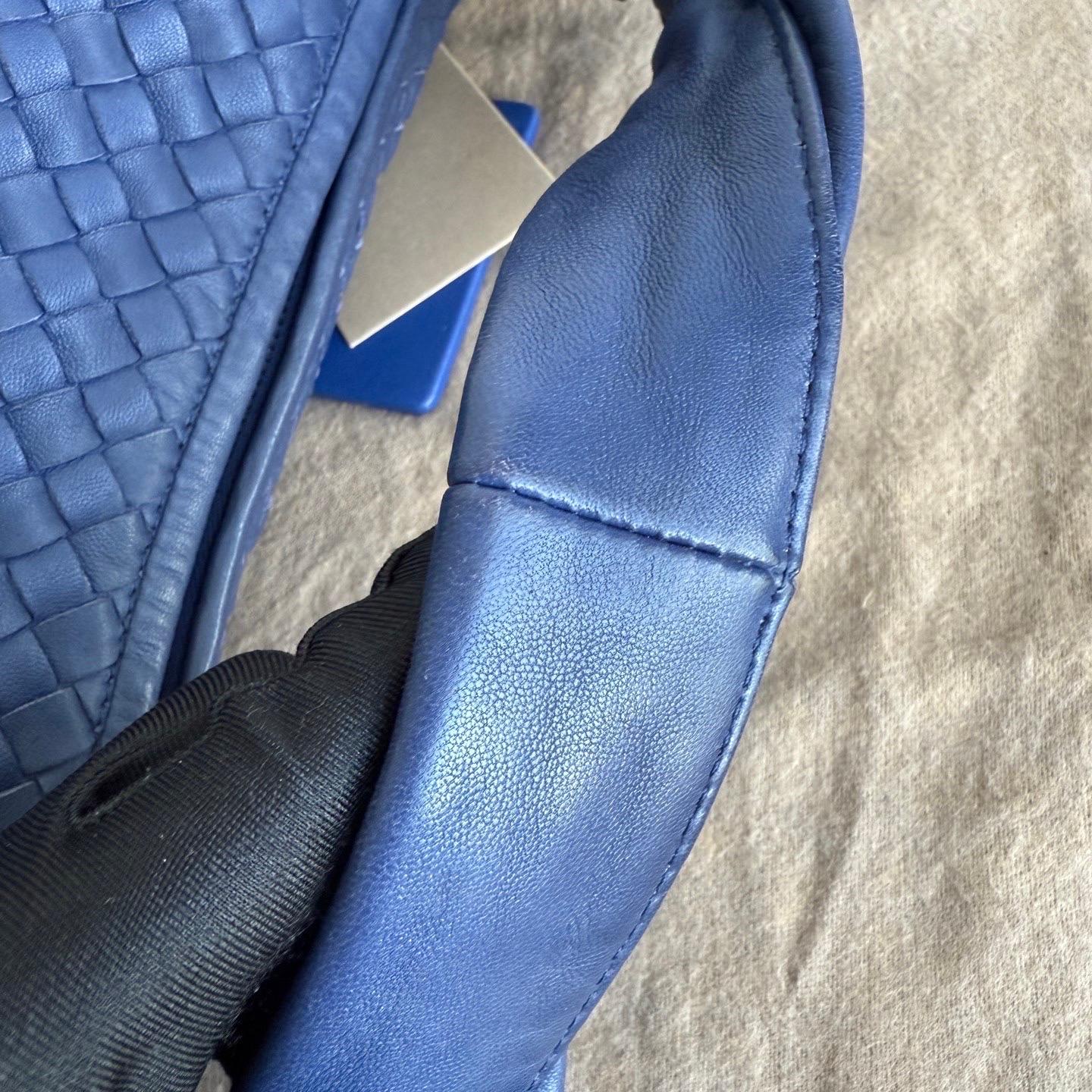 Viola Bottega Veneta Veneta Hobo Large Navy Intrecciato Leather Bag 47cm