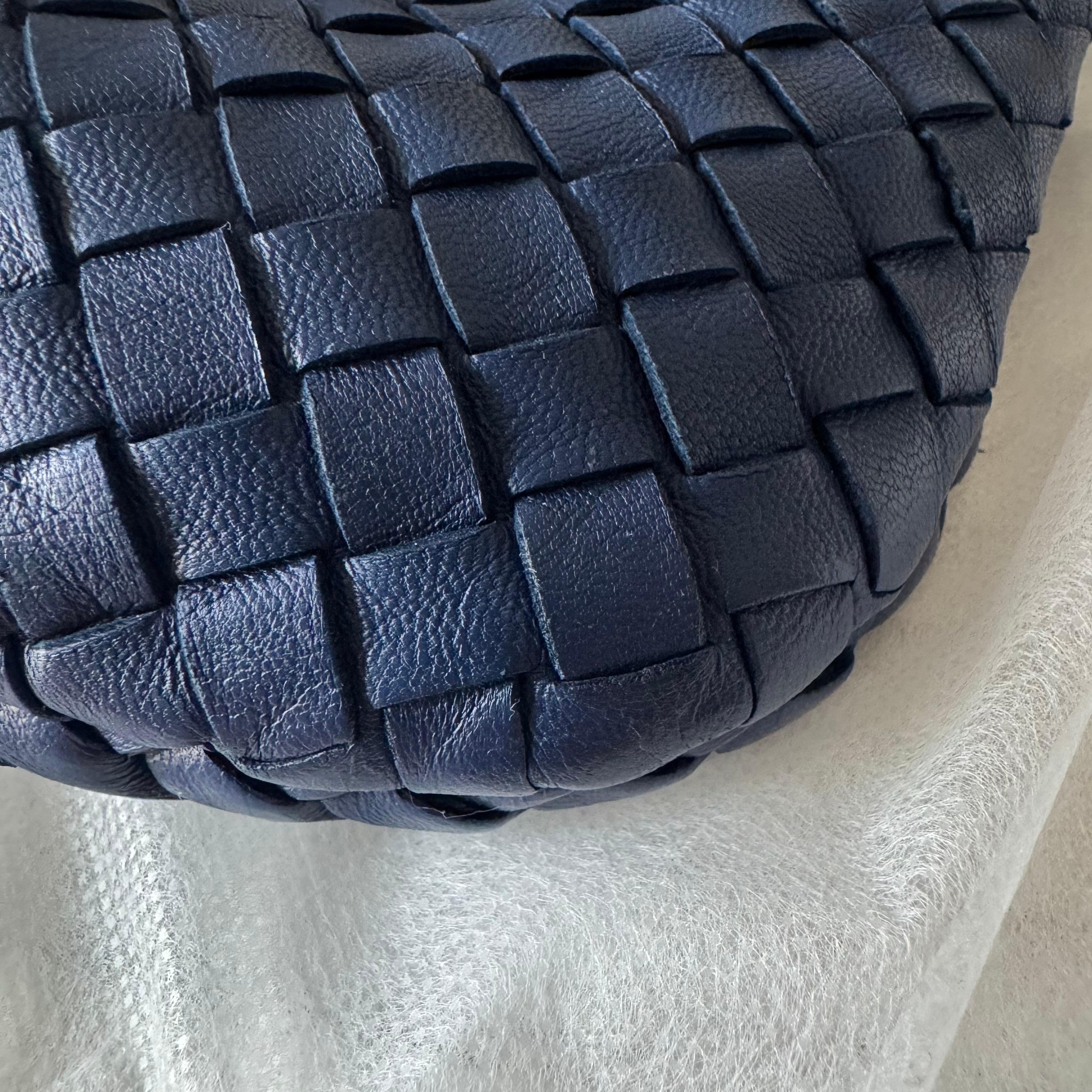 Bottega Veneta Veneta Hobo Large Navy Intrecciato Leather Bag 48cm 5
