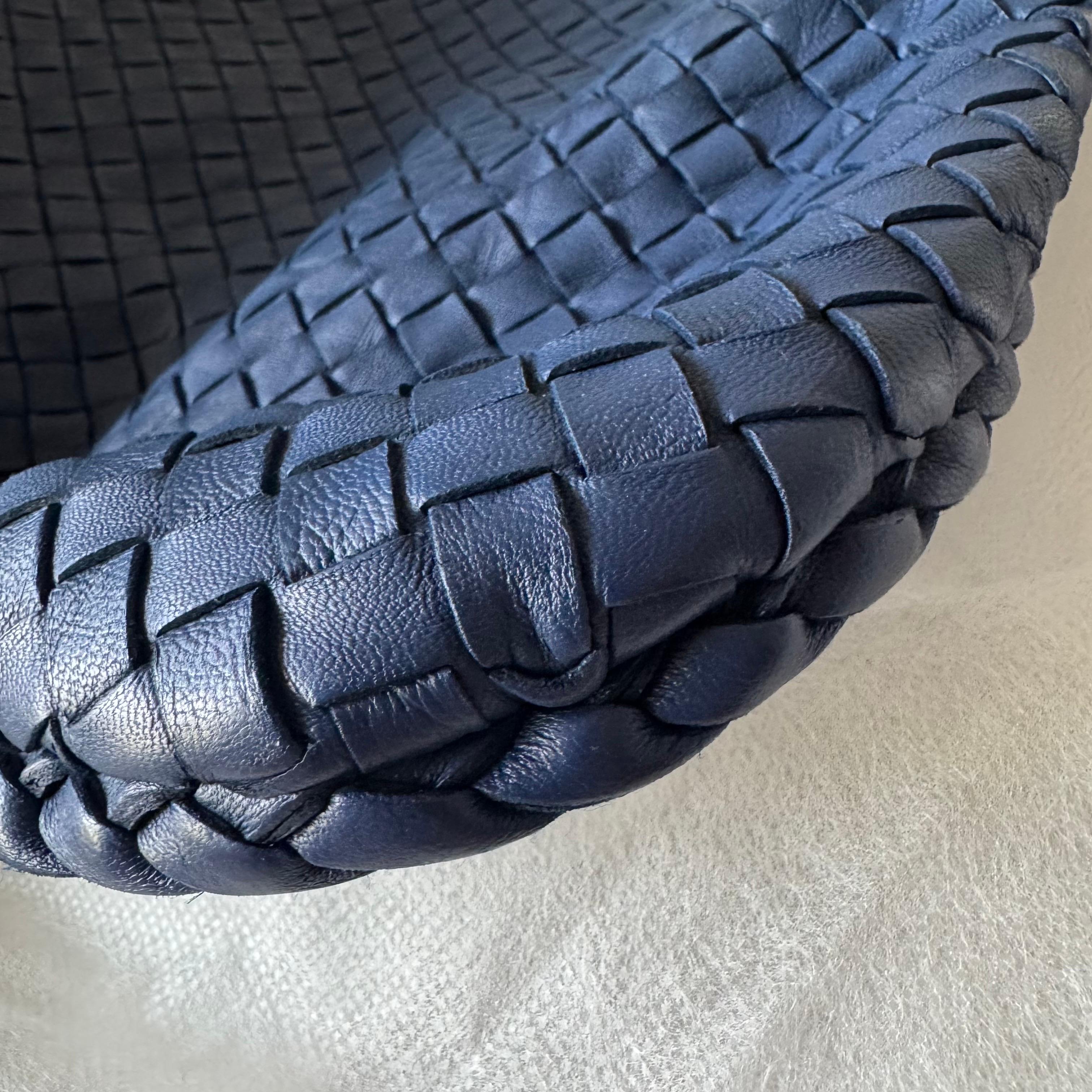 Bottega Veneta Veneta Hobo Large Navy Intrecciato Leather Bag 48cm 6