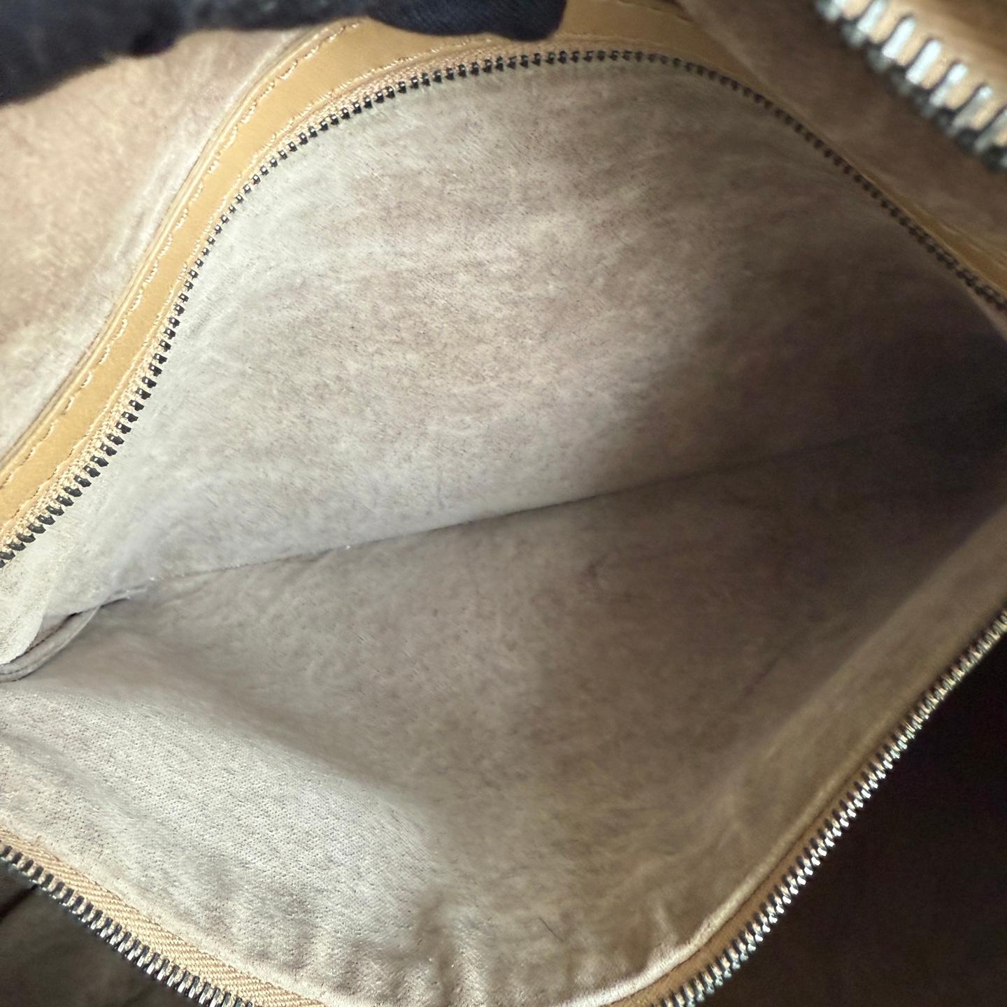 Bottega Veneta Veneta Hobo Light Beige Brown Intrecciato Ledertasche 47cm im Angebot 13