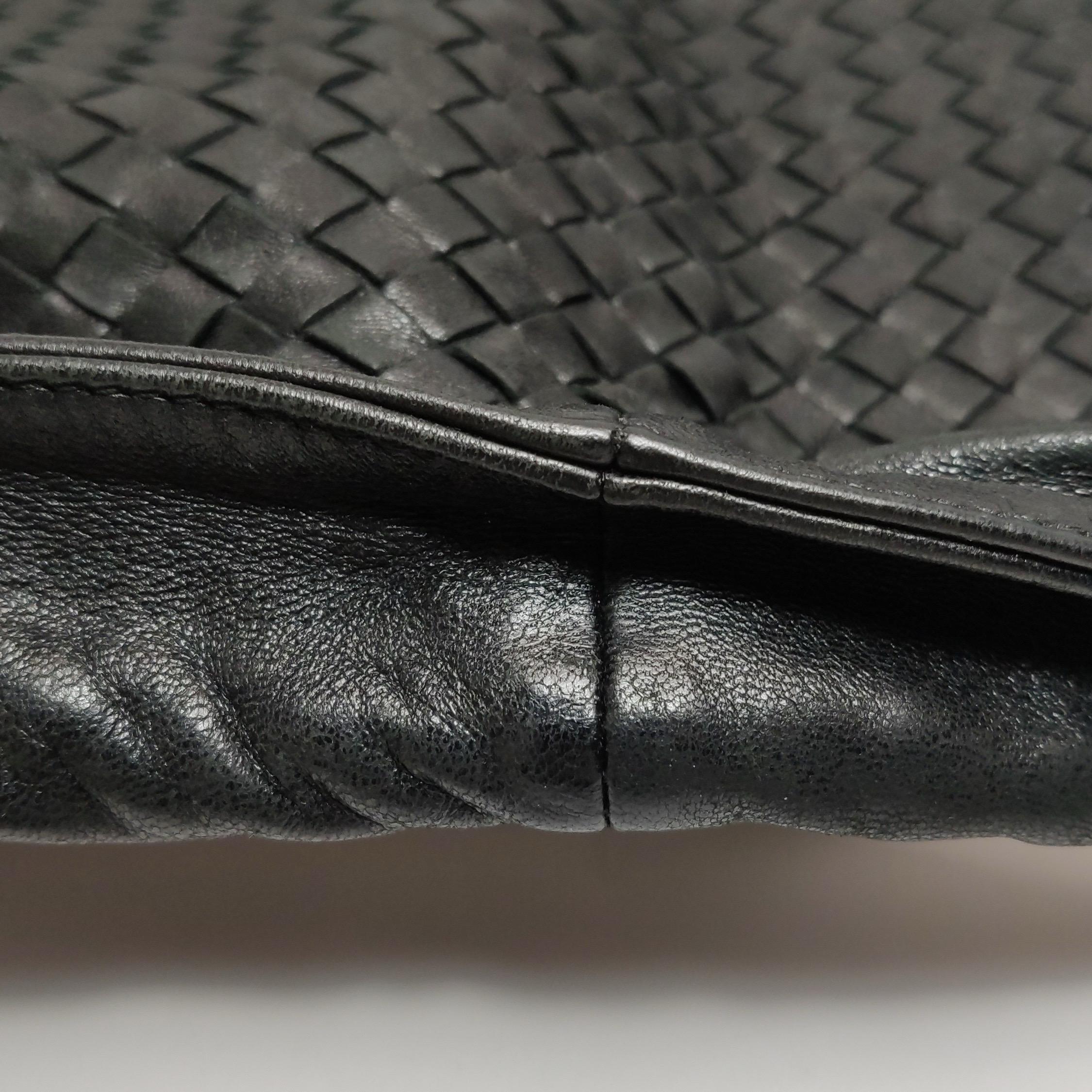 Bottega Veneta Hobo Maxi Cuir Noir 51cm en vente 10