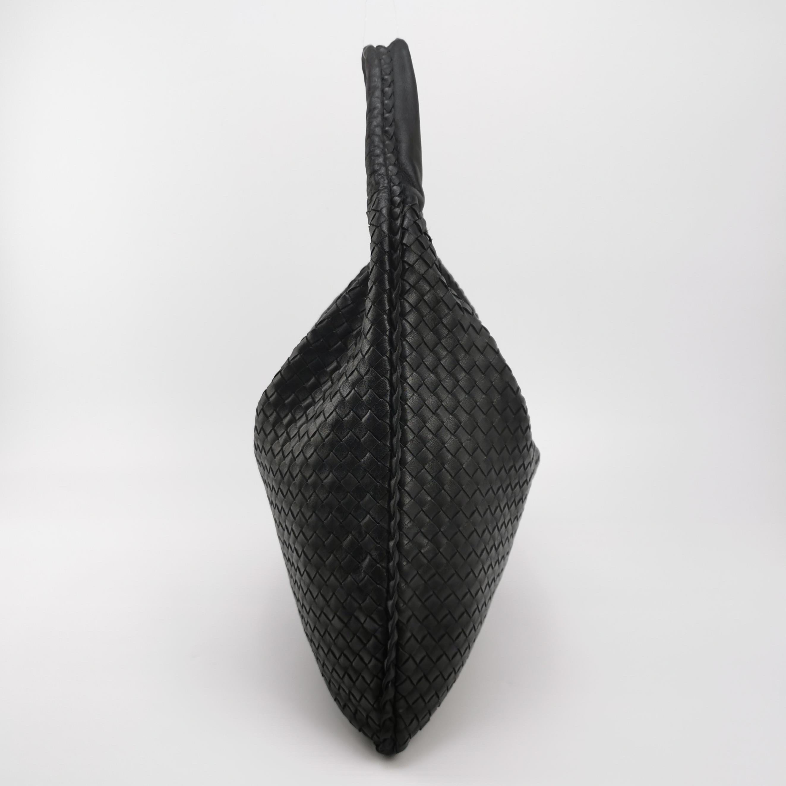 Bottega Veneta Hobo Maxi Cuir Noir 51cm Pour femmes en vente
