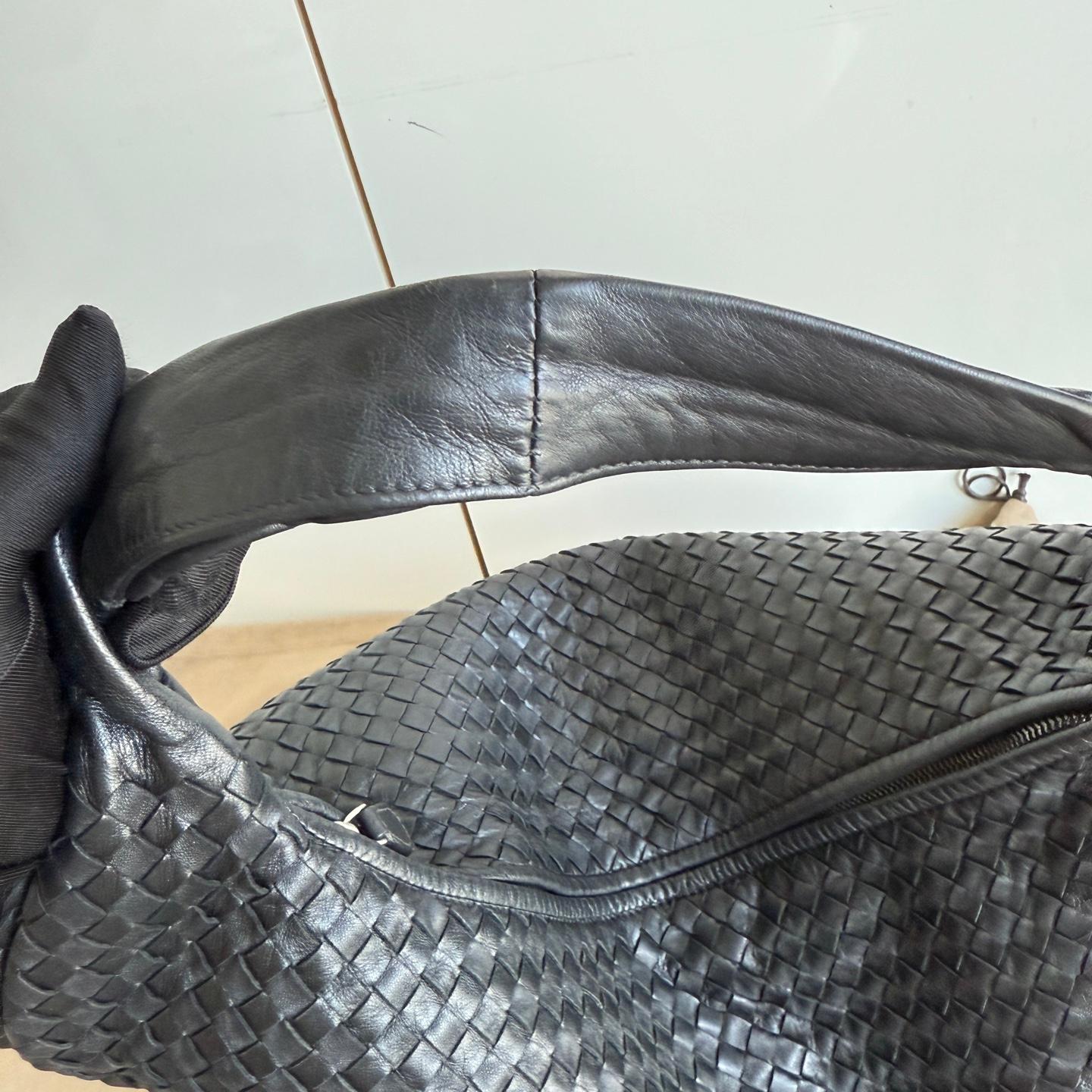 Bottega Veneta Veneta Hobo Maxi Schwarz Leder 51cm Damen im Angebot