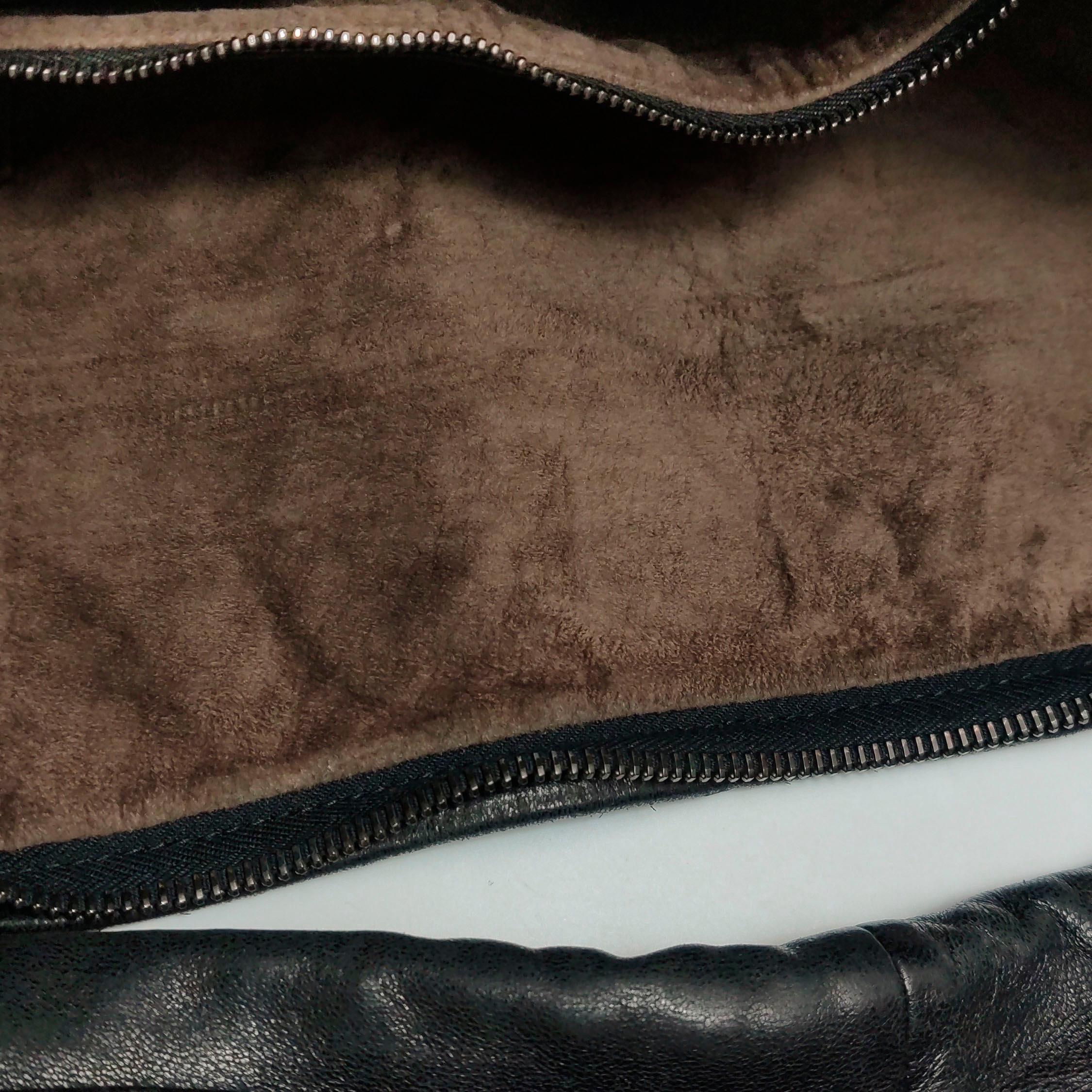 Bottega Veneta Hobo Maxi Cuir Noir 51cm en vente 4