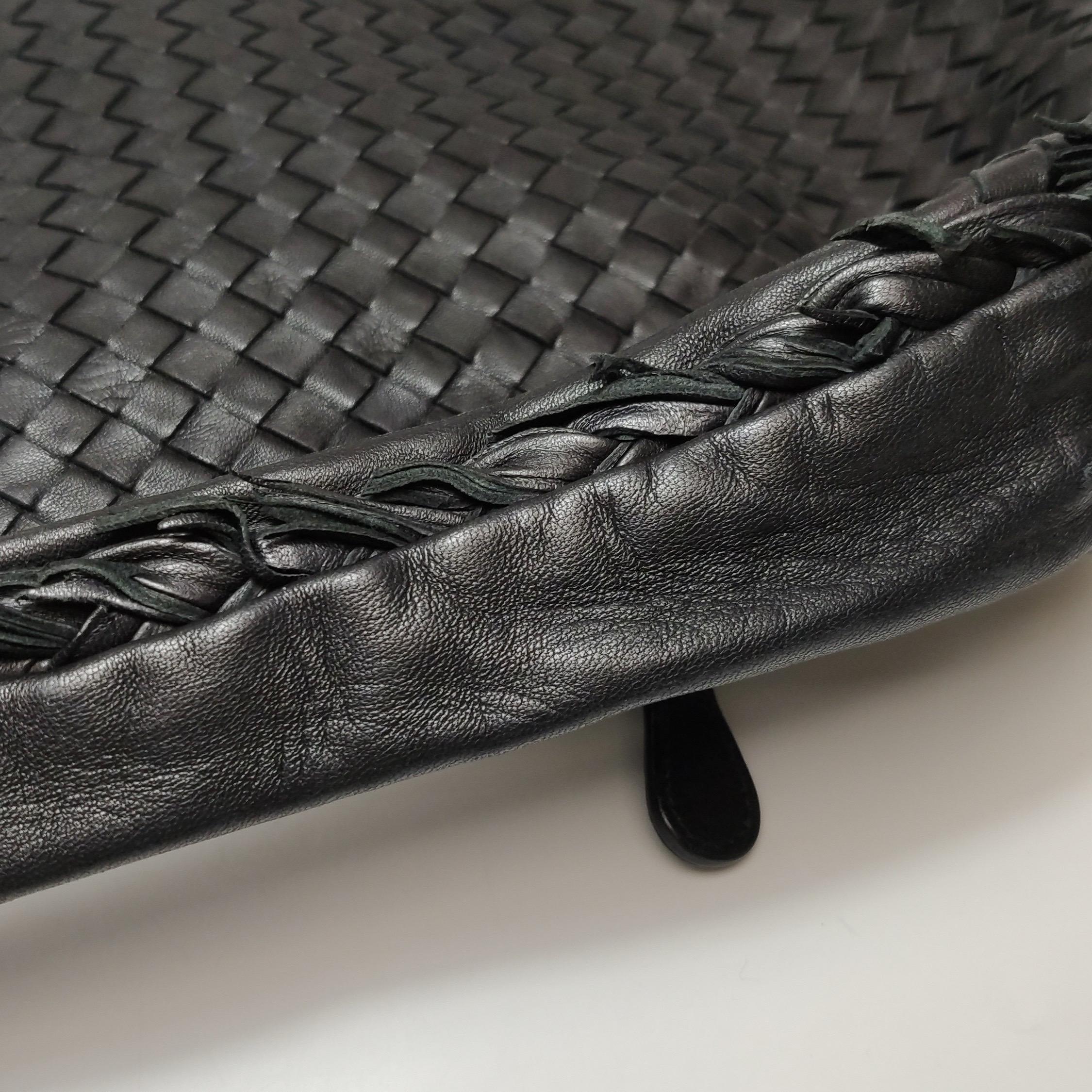 Bottega Veneta Veneta Hobo Maxi Black Tiny Fringes Leather 51cm in vendita 8