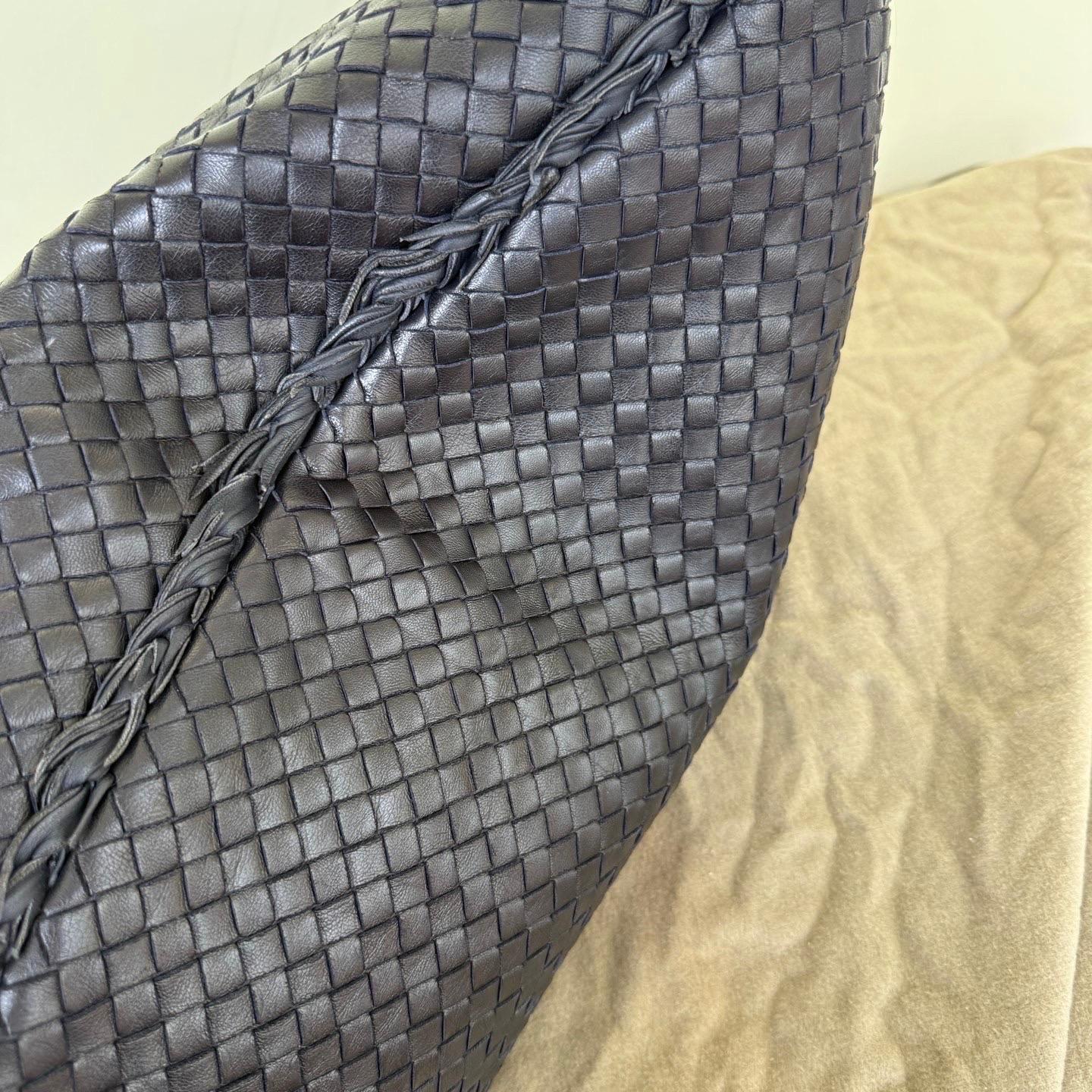 Bottega Veneta Hobo Maxi Noir Franges minuscules Cuir 51cm Pour femmes en vente