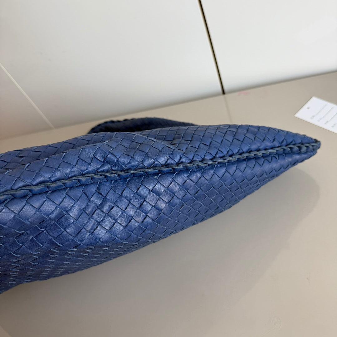 Bottega Veneta Veneta Hobo Maxi Piel Intrecciato Azul Marino Oscuro 52cm 4