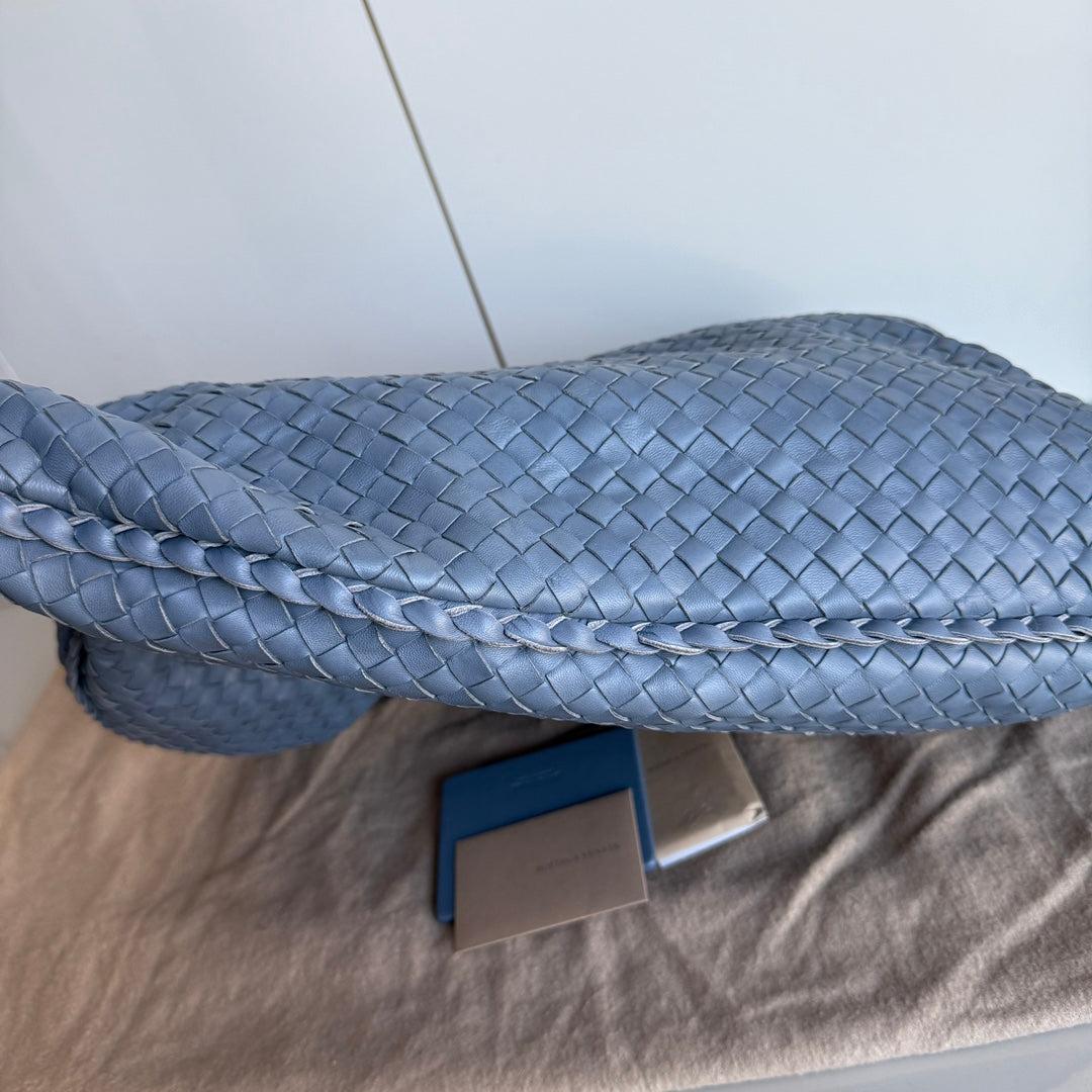 Bottega Veneta Veneta Hobo Maxi Misty Navy Intrecciato Leather 51cm 13