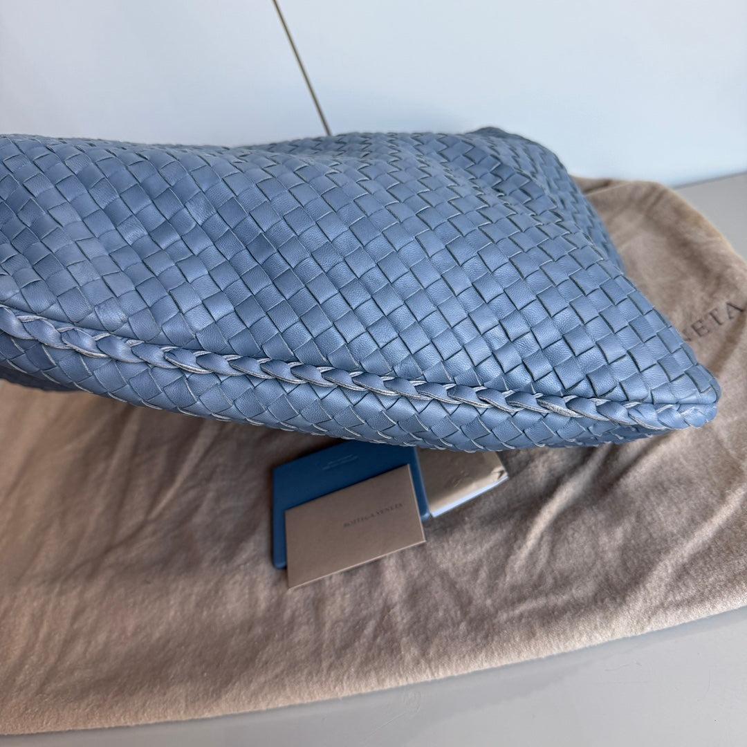 Bottega Veneta Veneta Hobo Maxi Misty Navy Intrecciato Leather 51cm 1