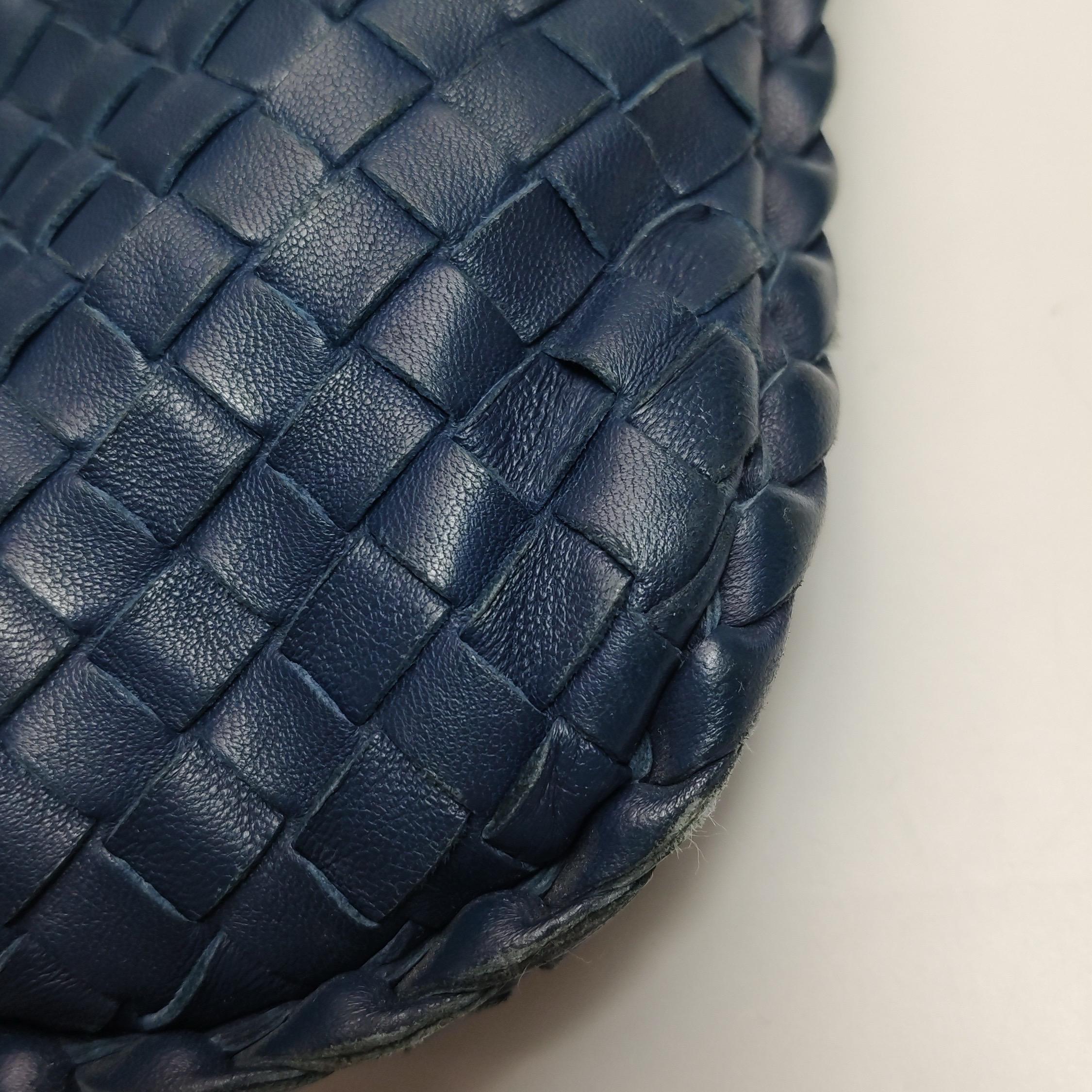 Bottega Veneta Hobo Maxi Navy Pelle Intrecciata 51cm in vendita 7