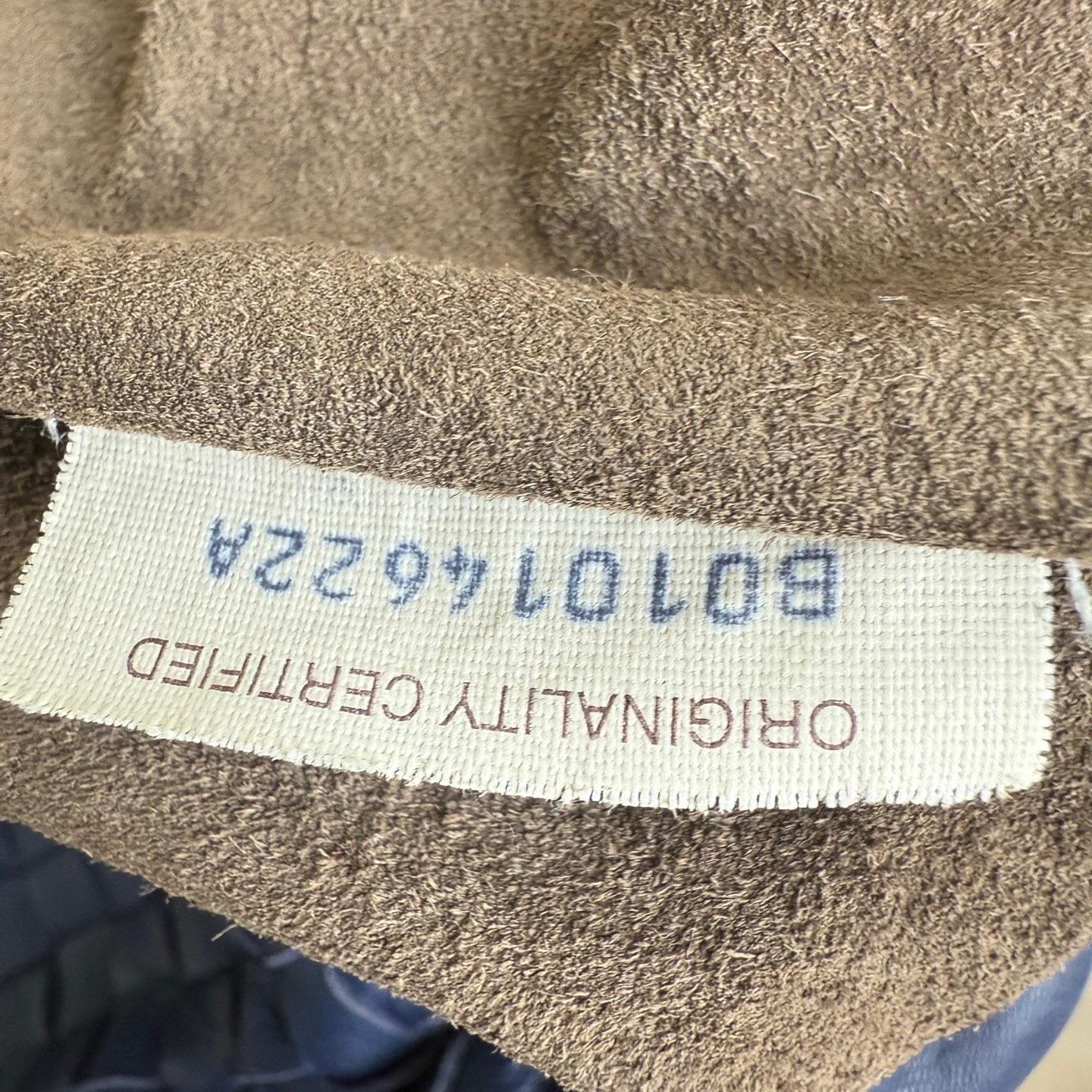 Bottega Veneta Veneta Hobo Maxi Navy Intrecciato Leather 51cm For Sale 13