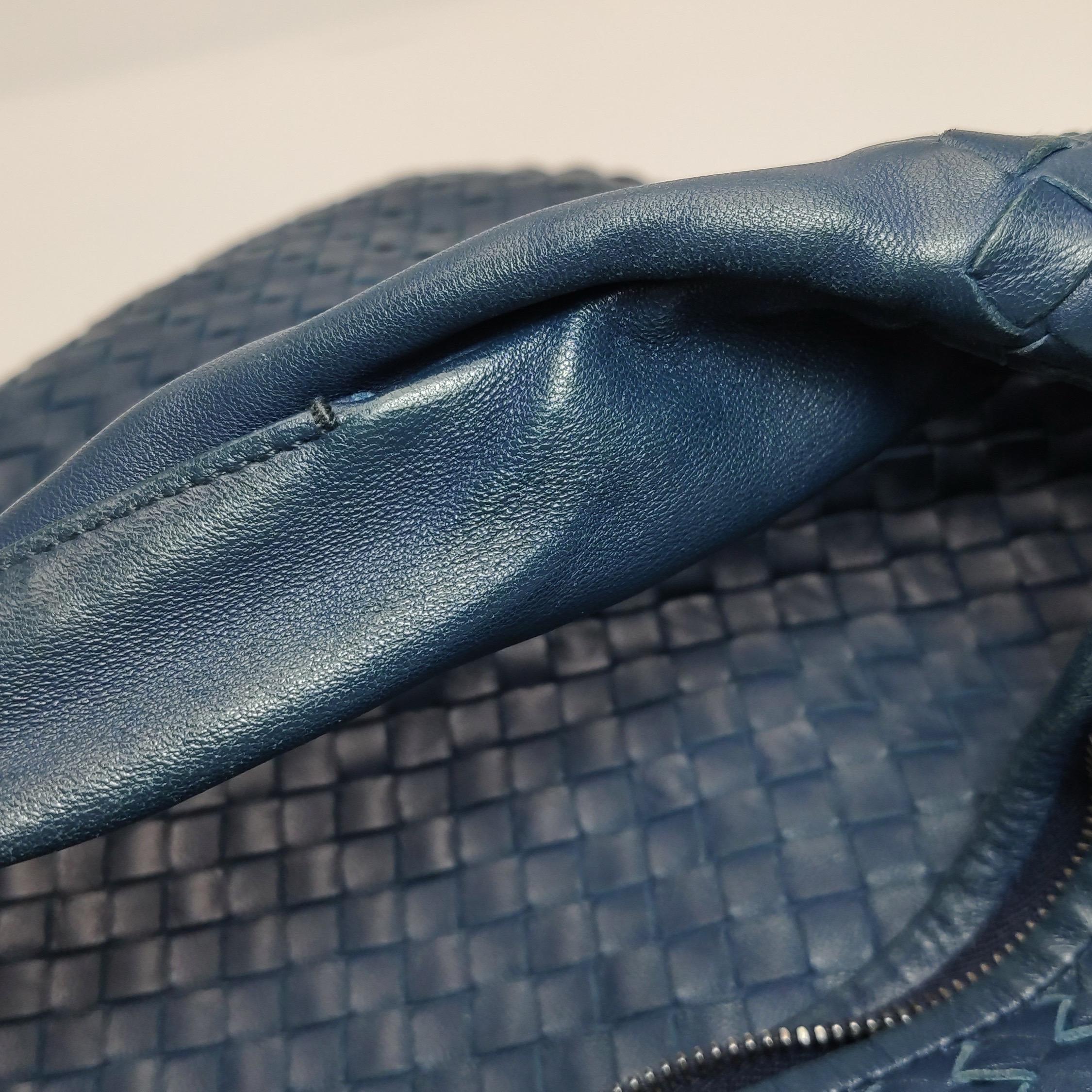 Bottega Veneta Hobo Maxi Navy Pelle Intrecciata 51cm in vendita 2