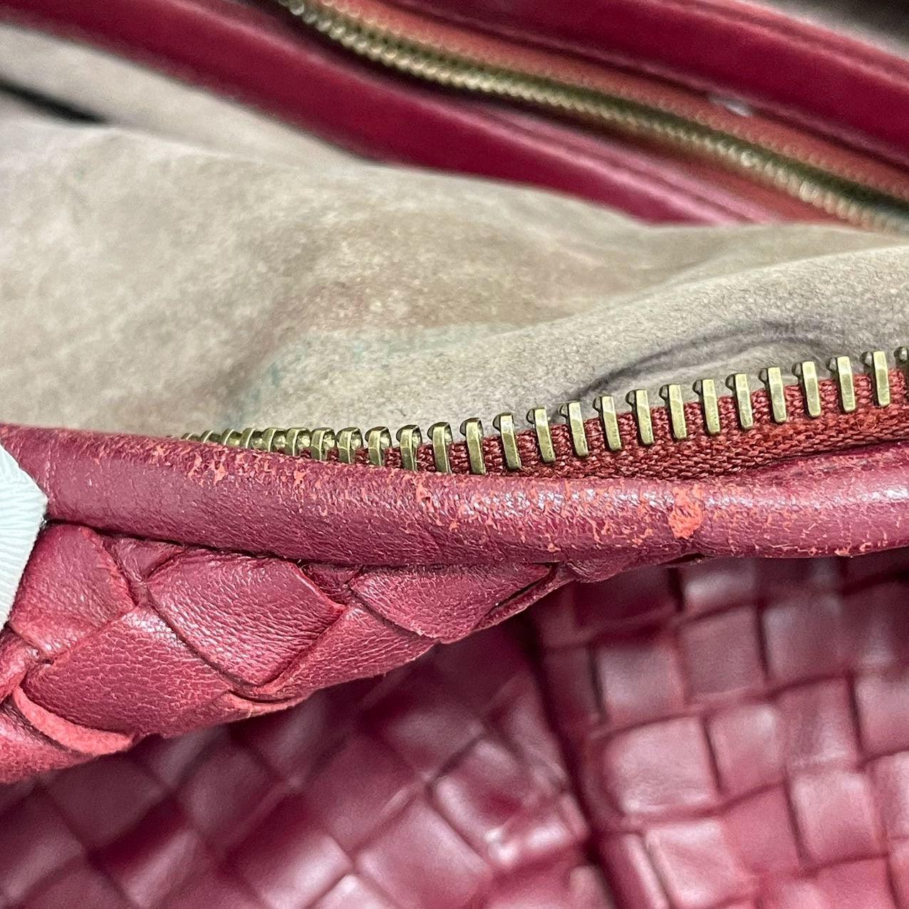 Bottega Veneta Hobo - Cuir d'agneau bordeaux moyen de 50 cm en vente 10
