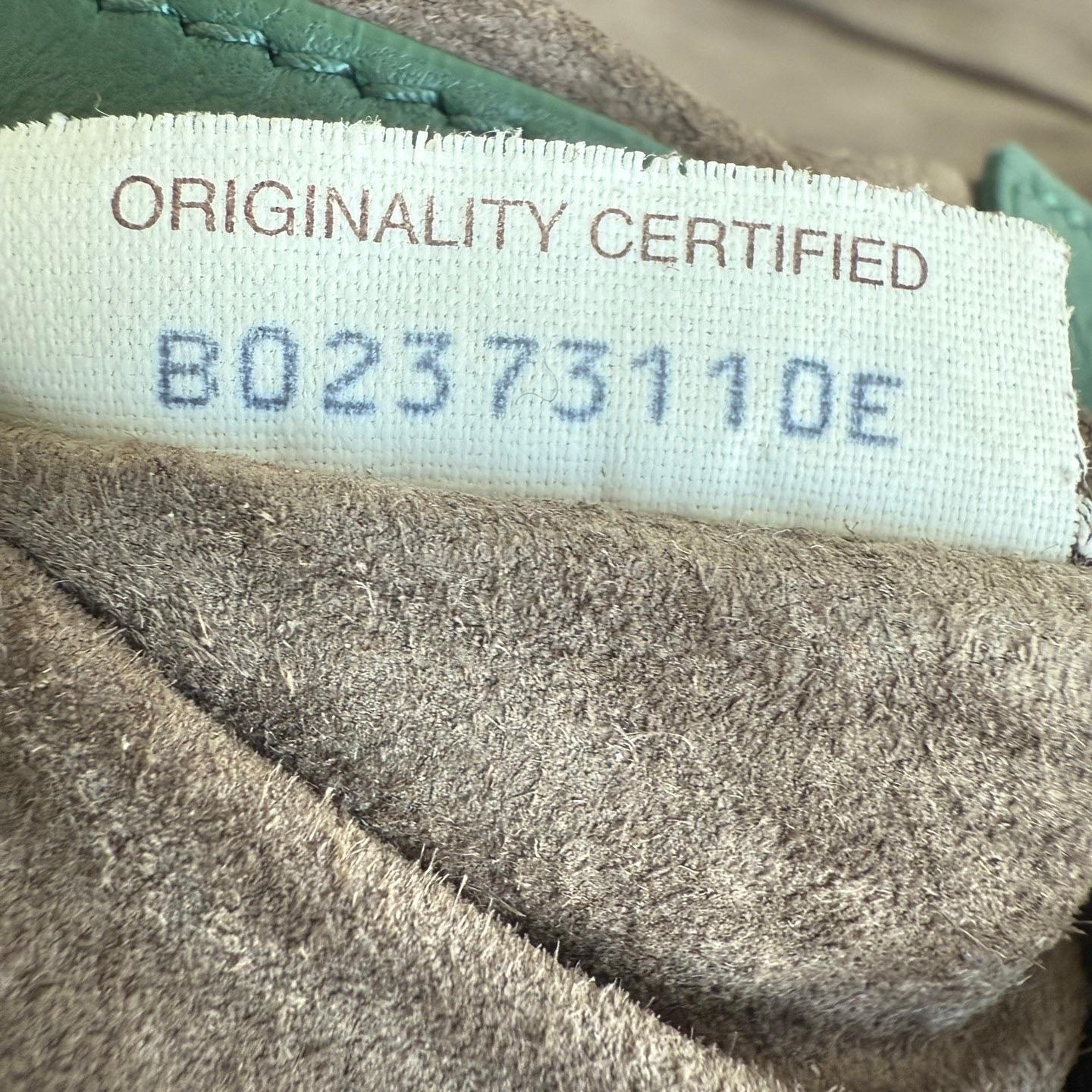 Sac hobo Bottega Veneta de 45 cm en cuir d'agneau vert foncé moyen en vente 14
